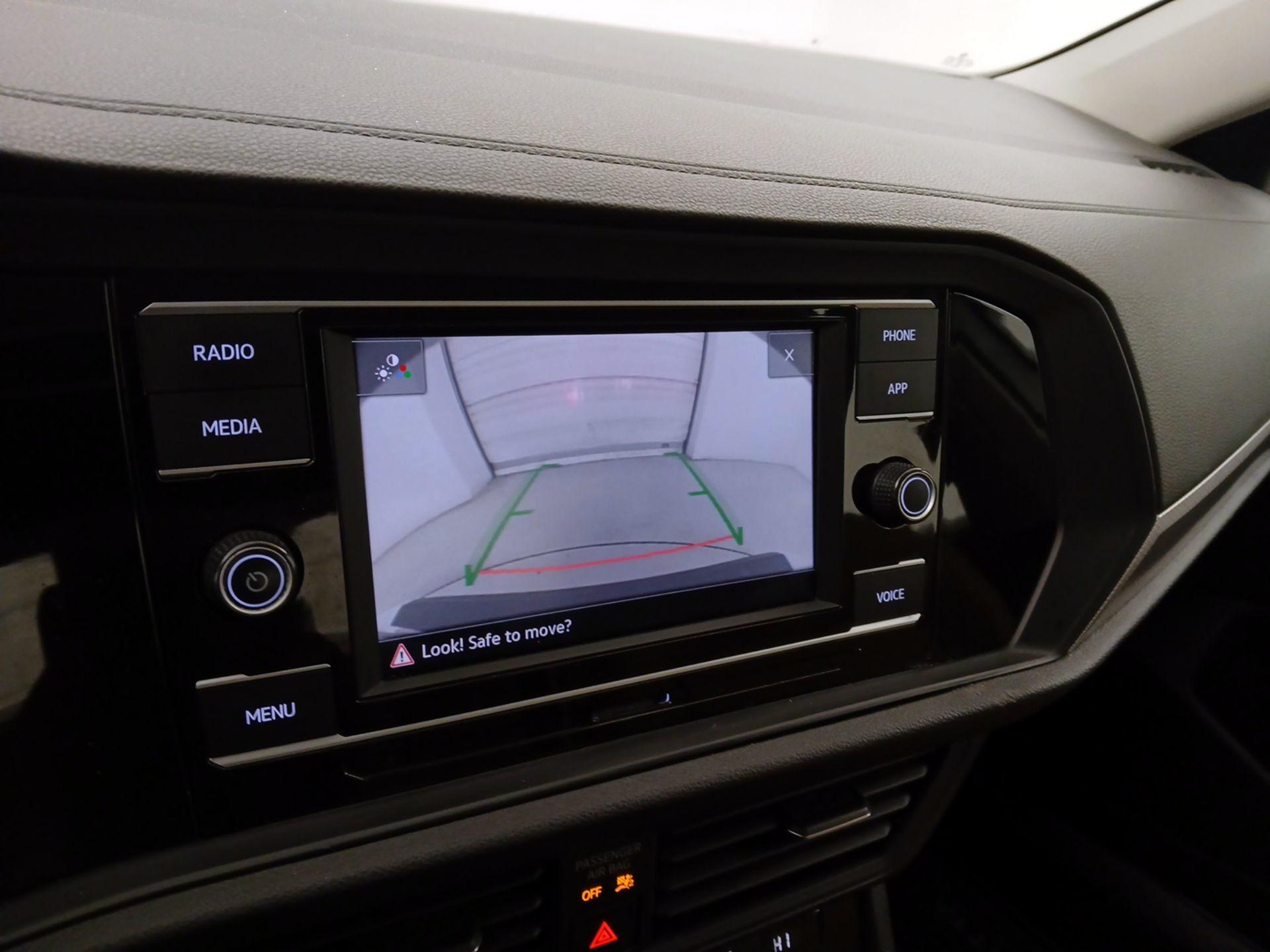 Thumbnail: 2021 Volkswagen Jetta - 14