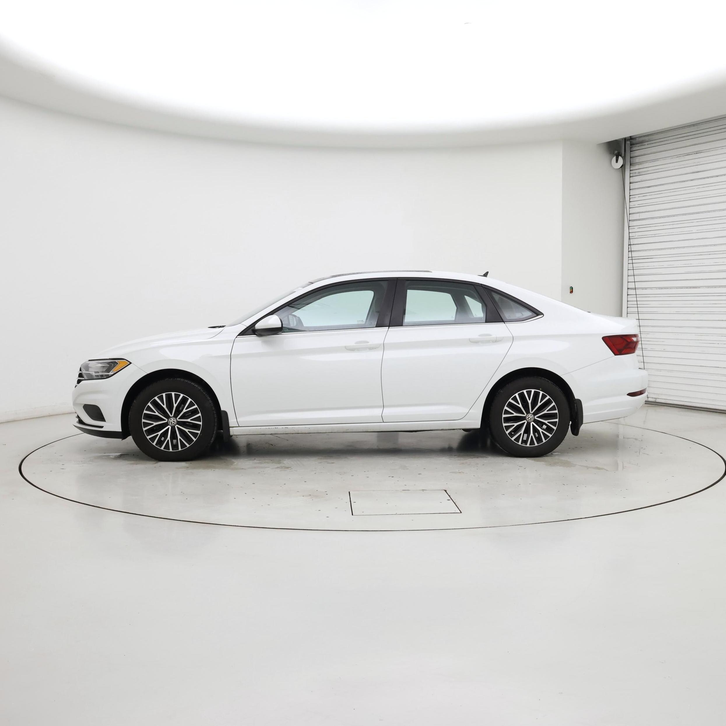 Thumbnail: 2021 Volkswagen Jetta - 3