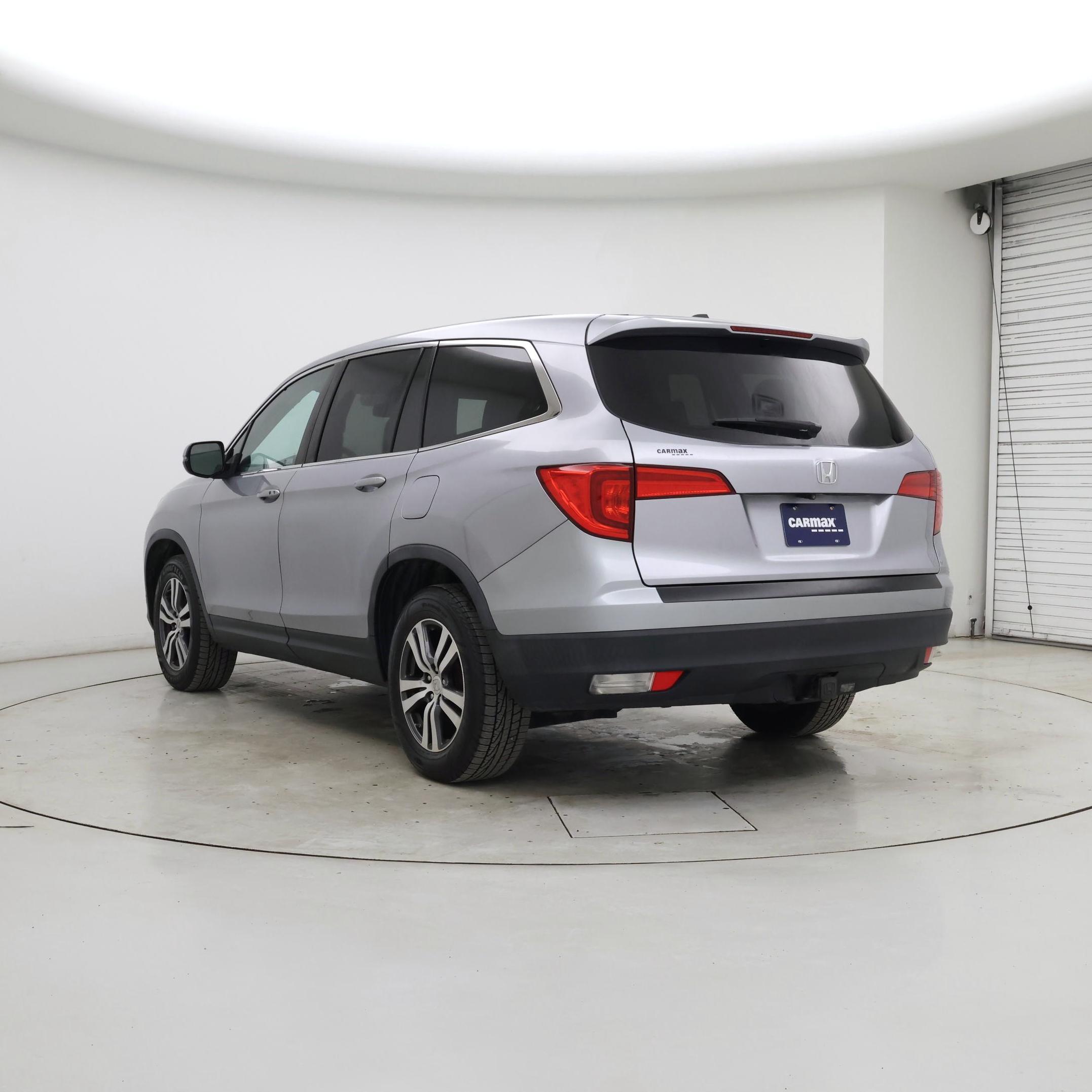 Thumbnail: 2017 Honda Pilot - 2