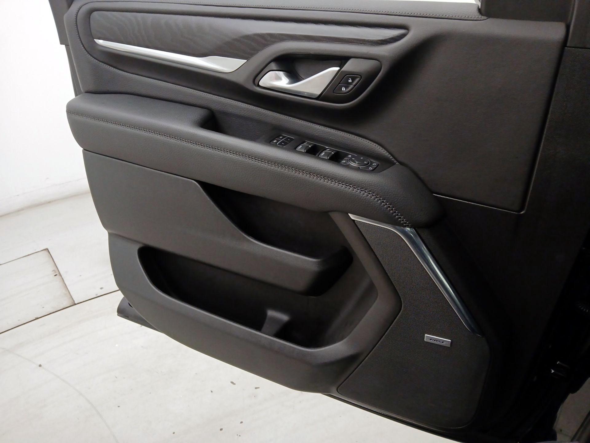 Thumbnail: 2022 GMC Yukon XL - 12