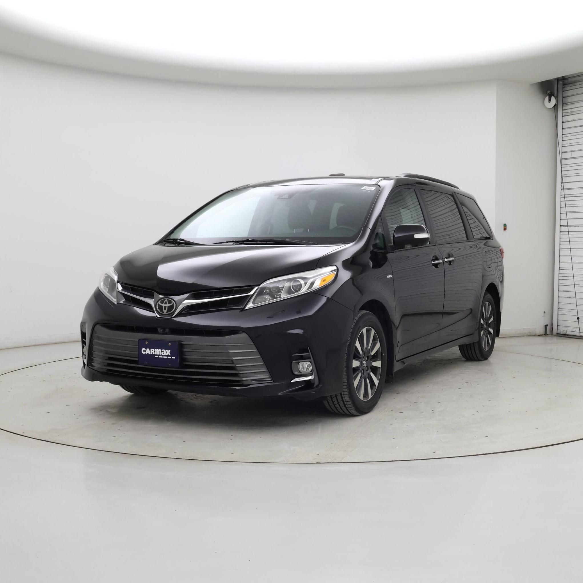 Thumbnail: 2018 Toyota Sienna - 4