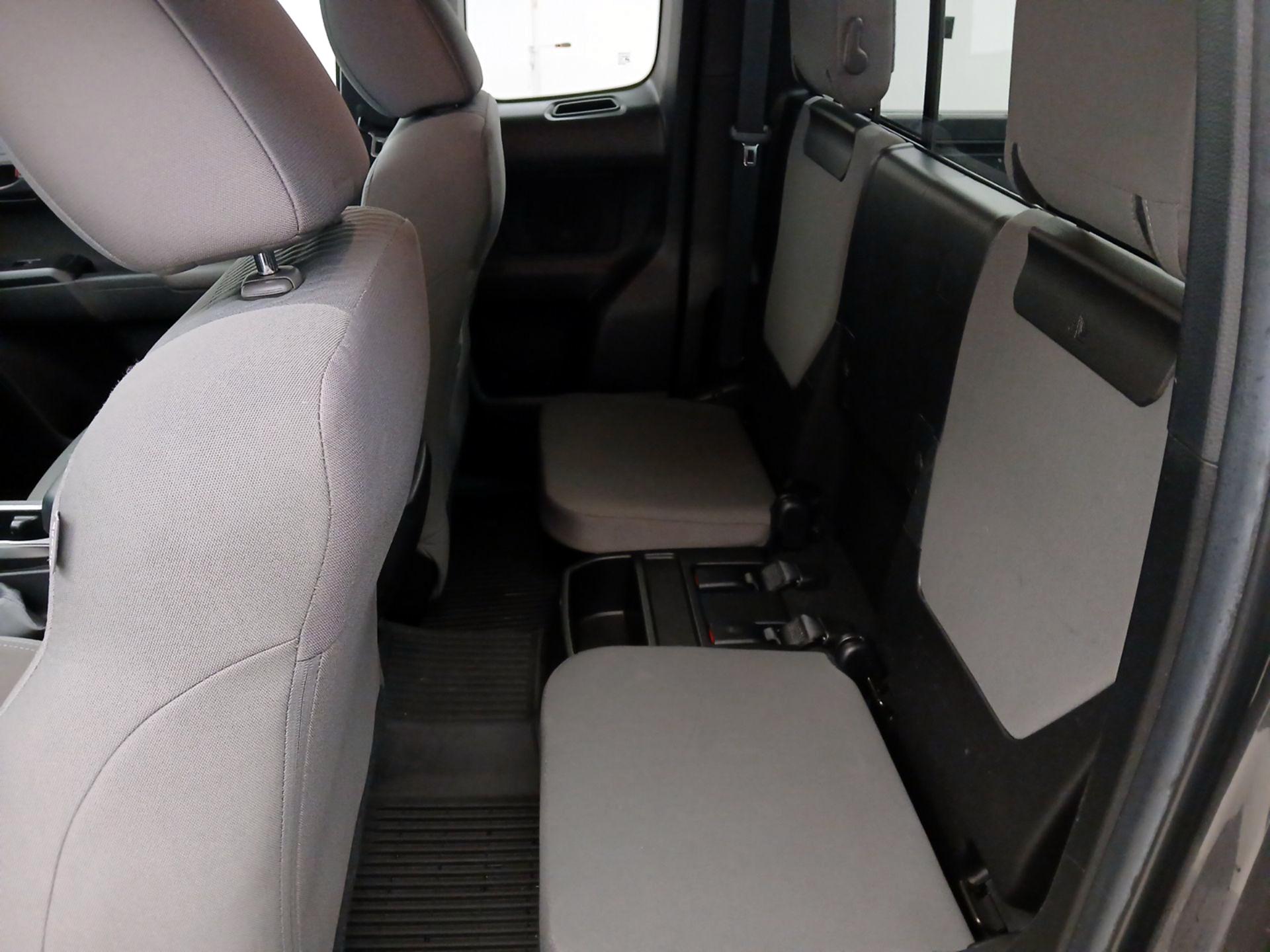 Thumbnail: 2022 Toyota Tacoma - 19