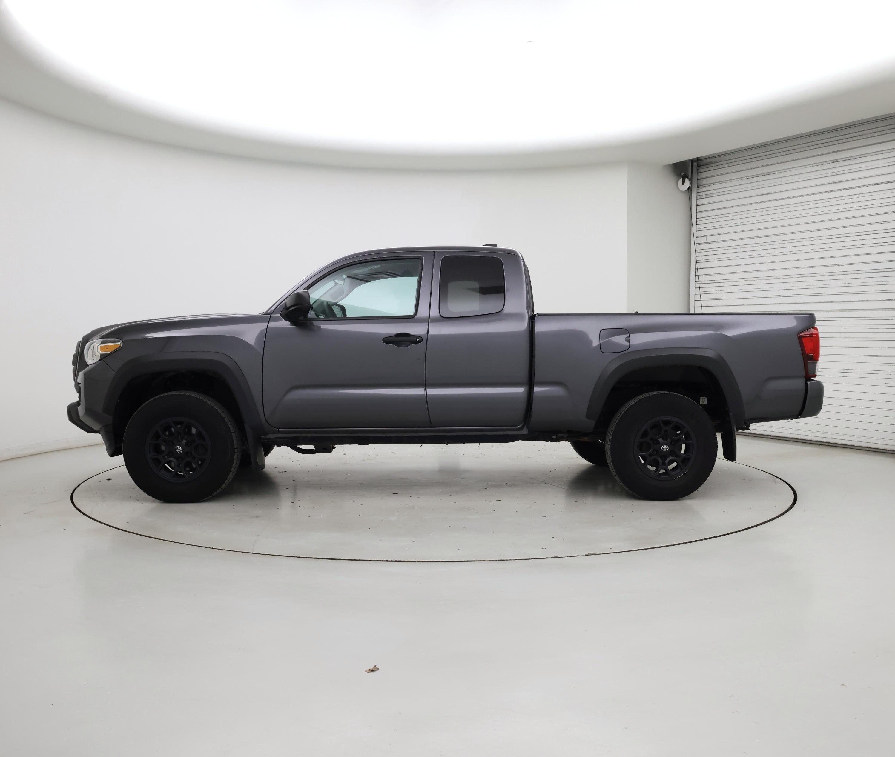 Thumbnail: 2022 Toyota Tacoma - 3