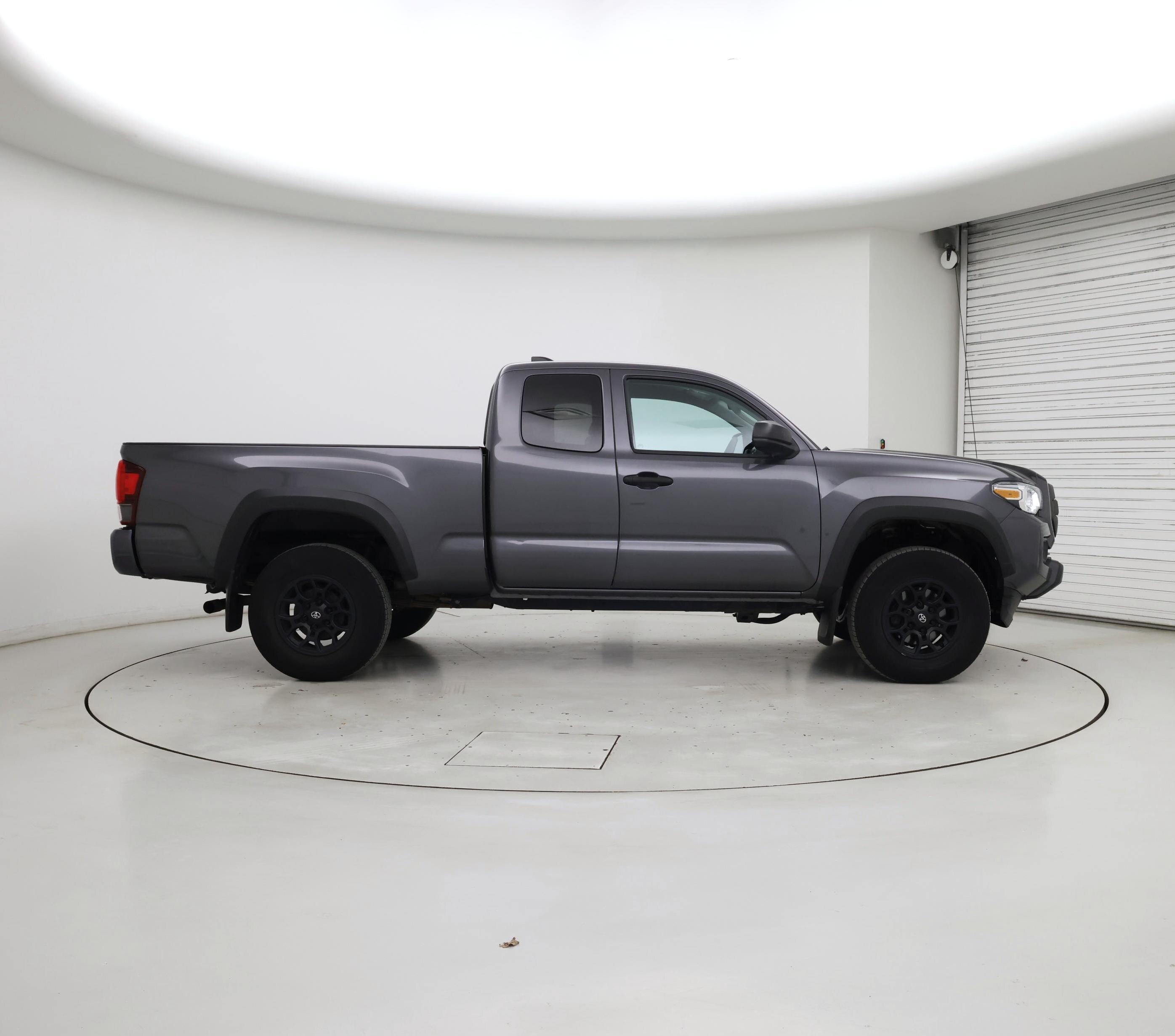 Thumbnail: 2022 Toyota Tacoma - 7