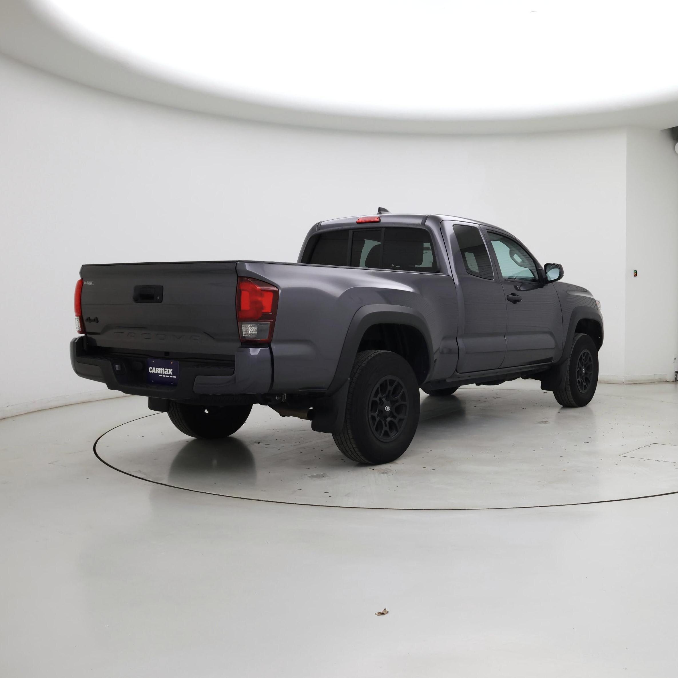Thumbnail: 2022 Toyota Tacoma - 8