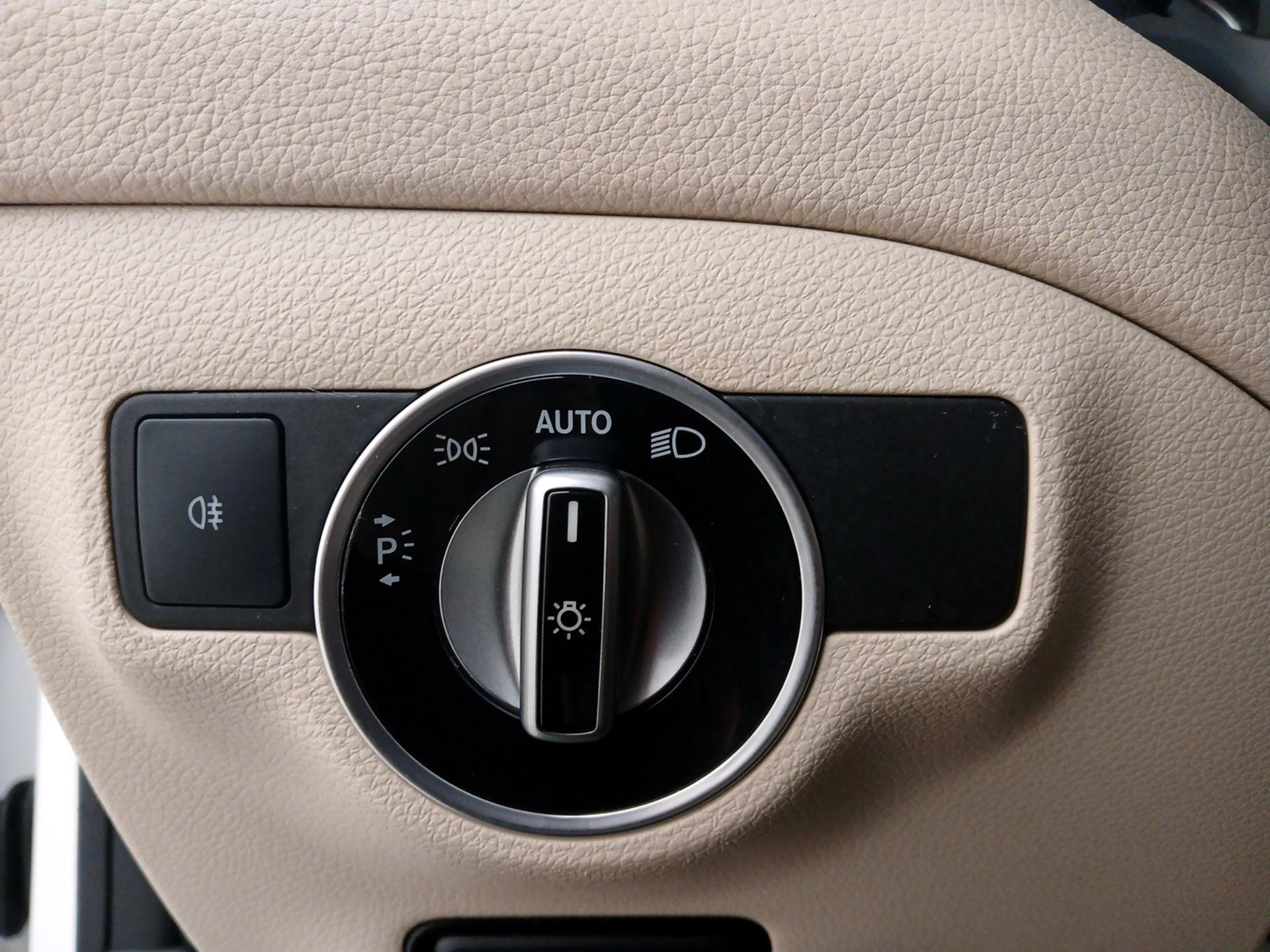 Thumbnail: 2019 Mercedes-Benz CLA - 13