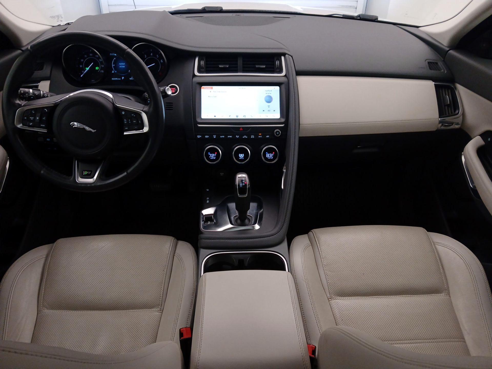 Thumbnail: 2019 Jaguar E-Pace - 9