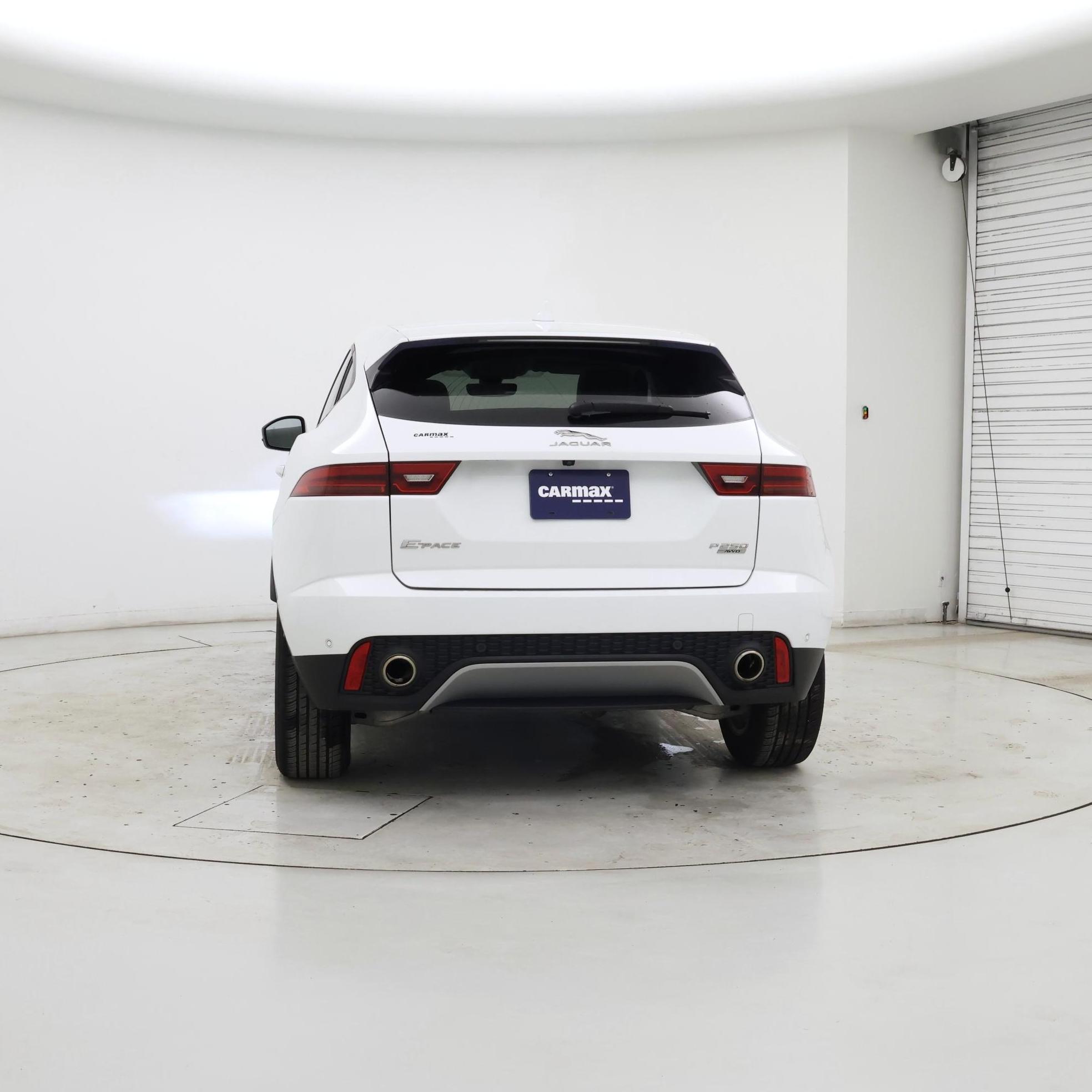 Thumbnail: 2019 Jaguar E-Pace - 6