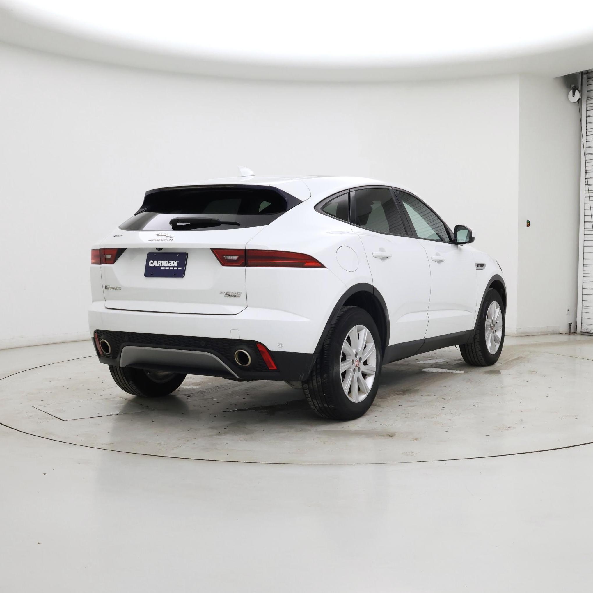 Thumbnail: 2019 Jaguar E-Pace - 8
