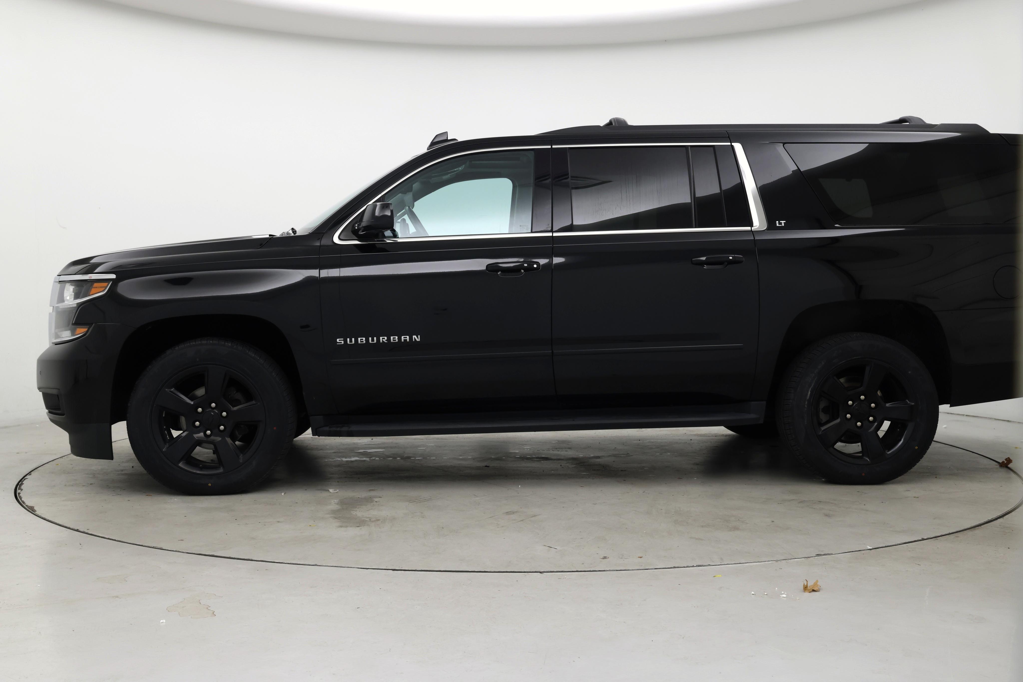 Thumbnail: 2020 Chevrolet Suburban - 3