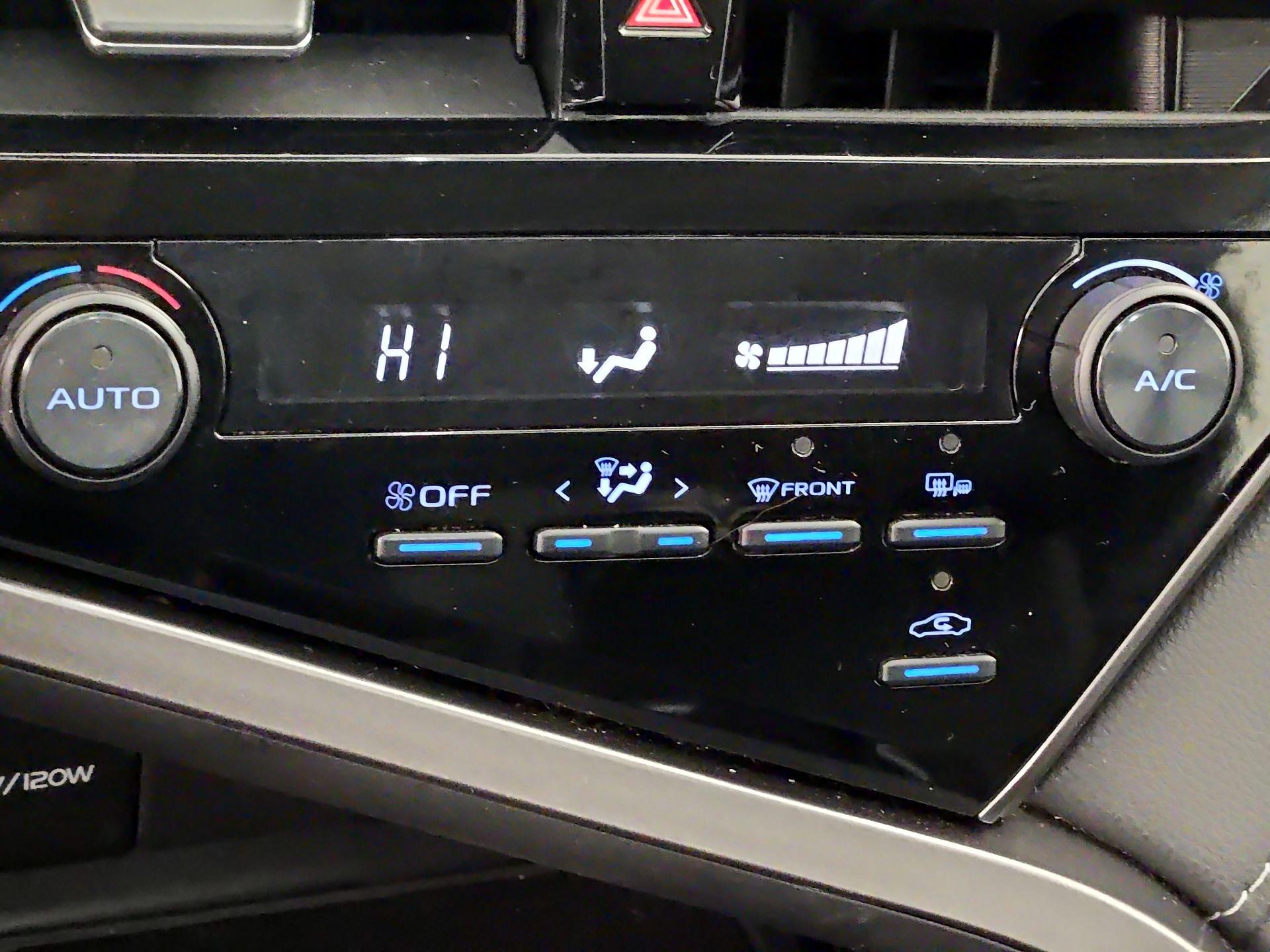 Thumbnail: 2021 Toyota Camry - 16