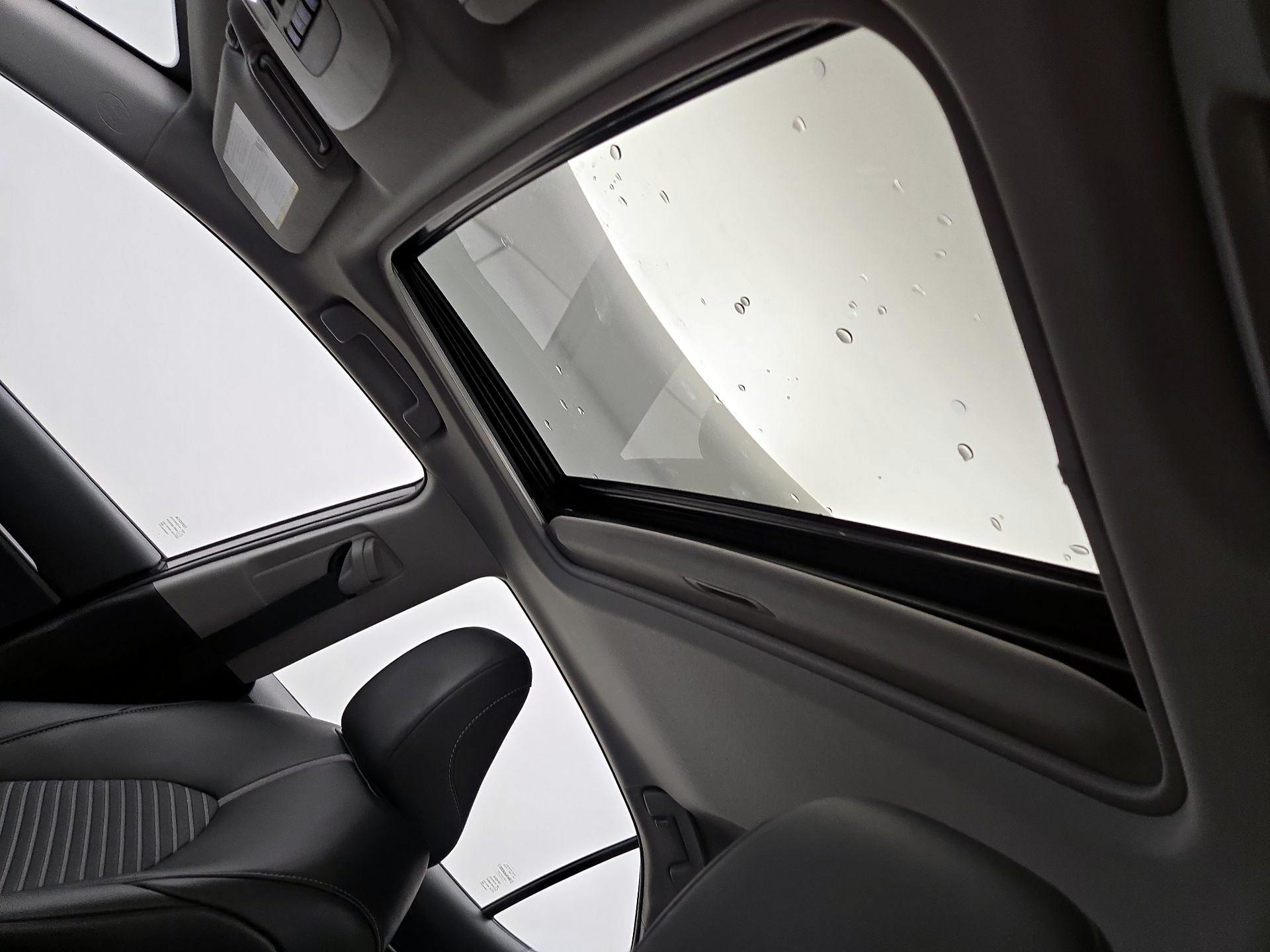 Thumbnail: 2021 Toyota Camry - 19