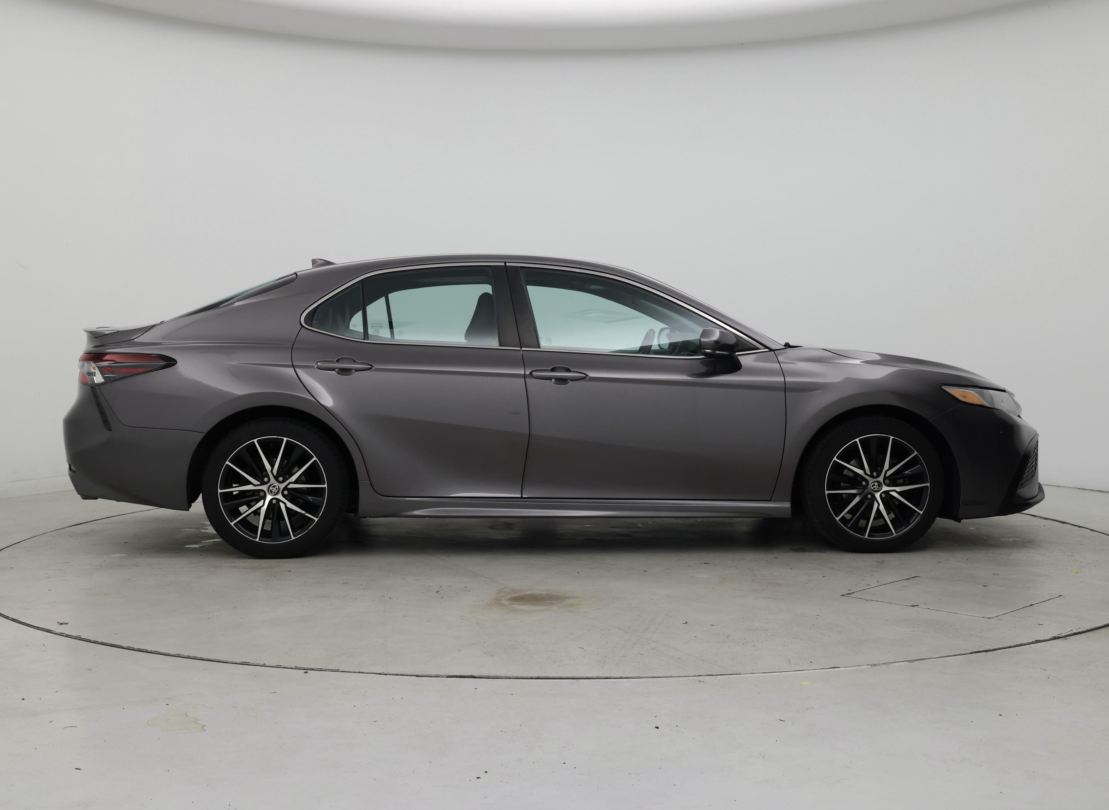 Thumbnail: 2021 Toyota Camry - 7