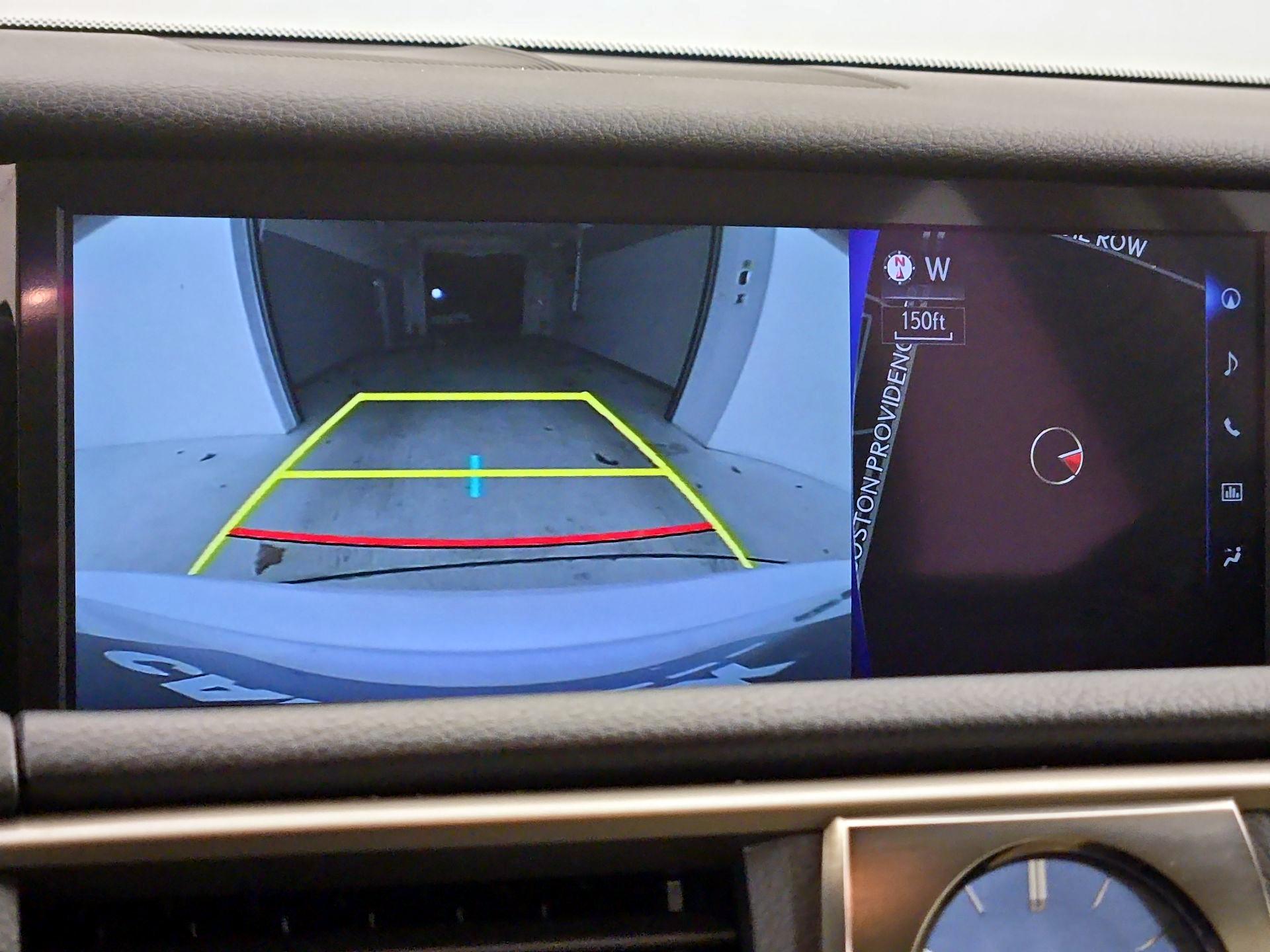 Thumbnail: 2018 Lexus IS - 15