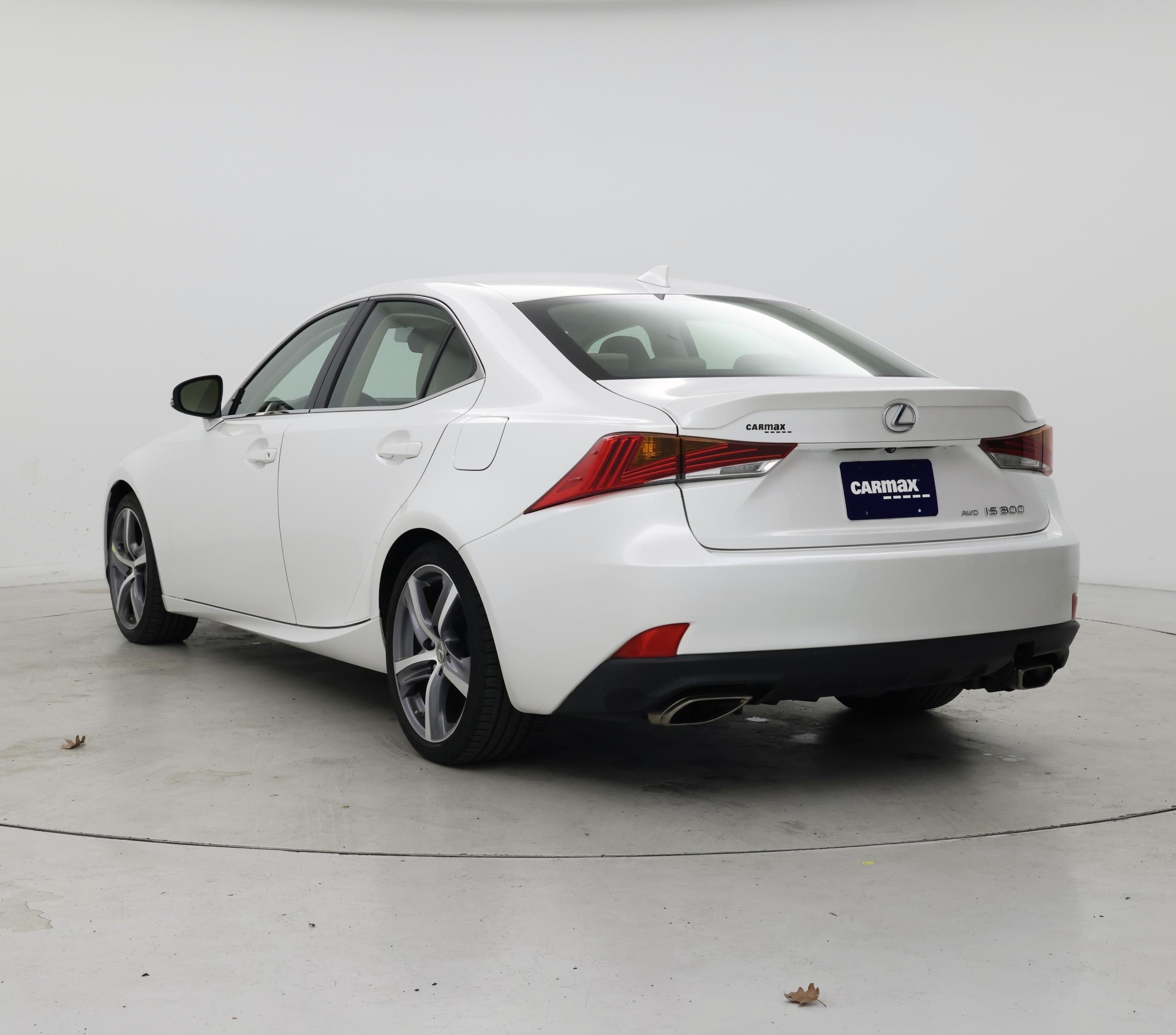 Thumbnail: 2018 Lexus IS - 2