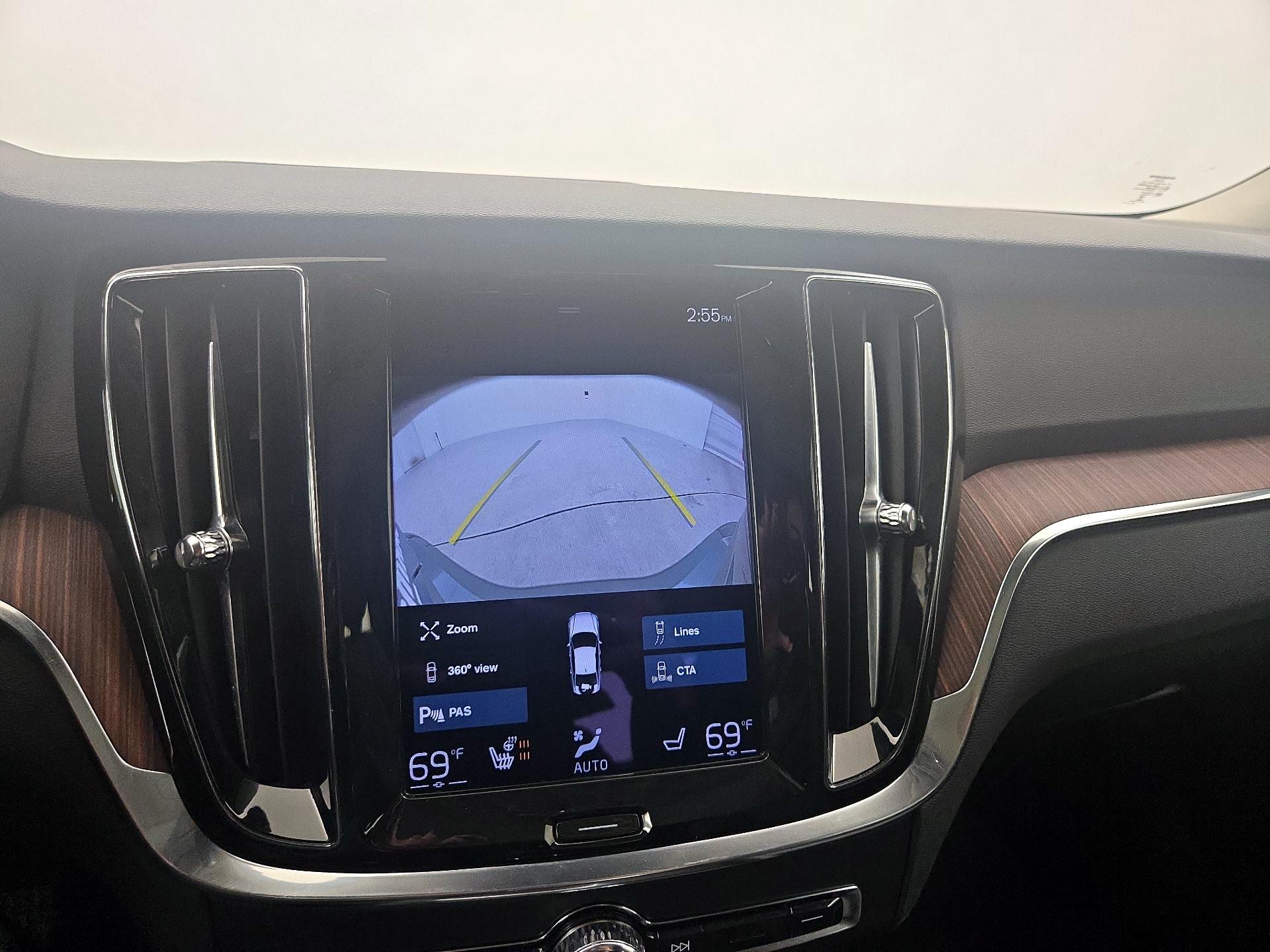 Thumbnail: 2021 Volvo S60 - 15