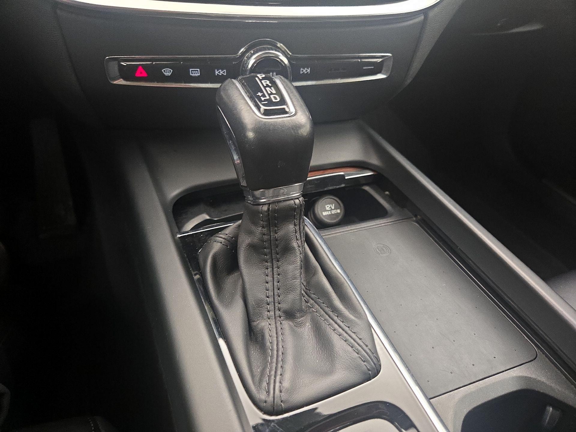 Thumbnail: 2021 Volvo S60 - 18