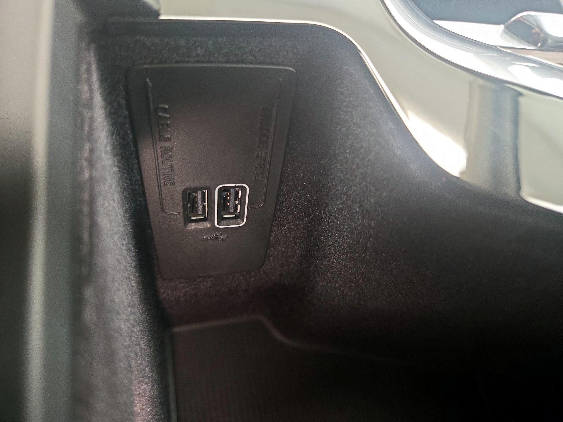 Thumbnail: 2021 Volvo S60 - 19