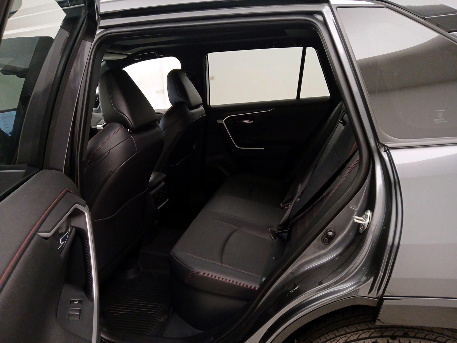 Thumbnail: 2025 Toyota RAV4 - 20