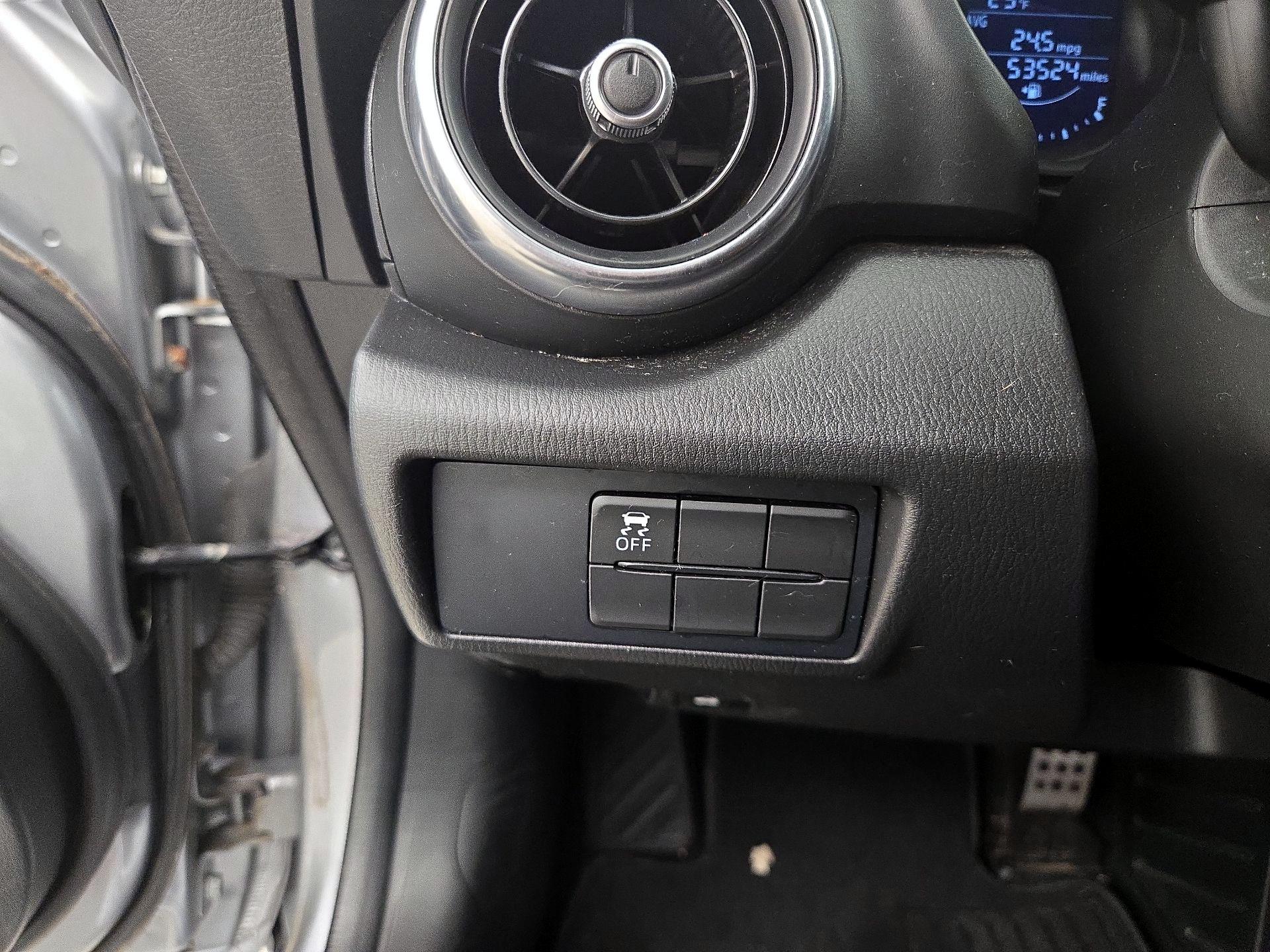 Thumbnail: 2017 Fiat 124 Spider - 13