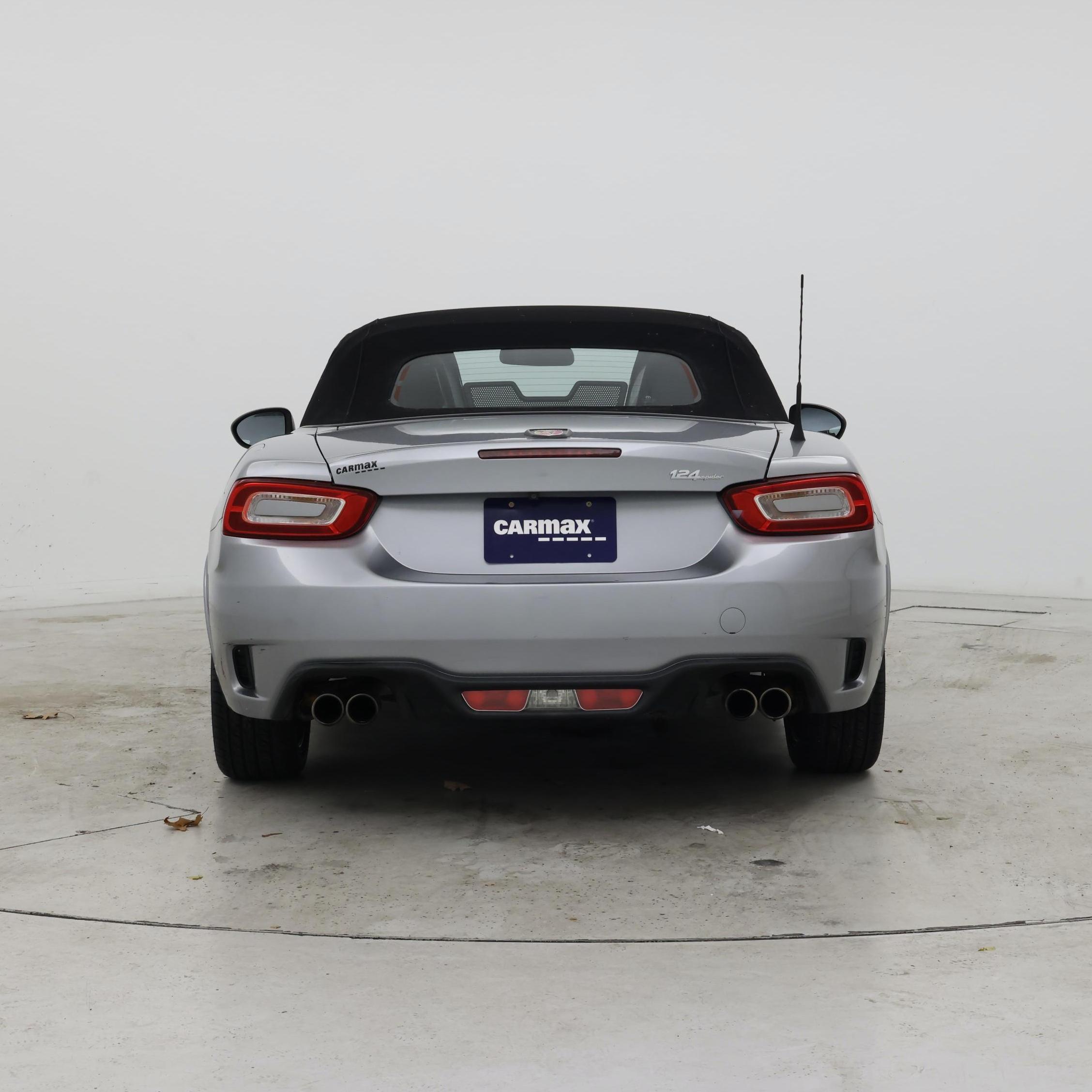 Thumbnail: 2017 Fiat 124 Spider - 6