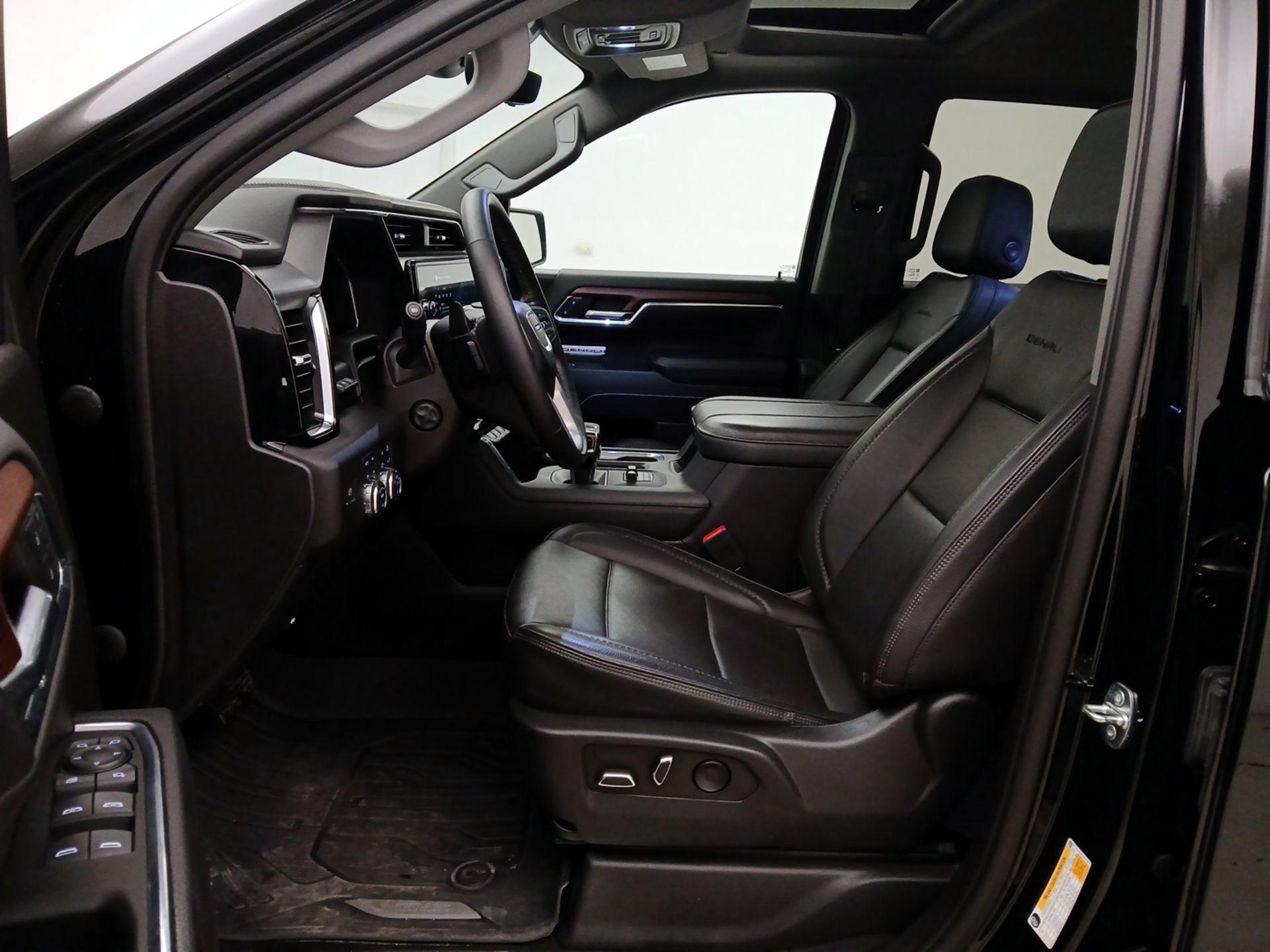 Thumbnail: 2023 GMC Sierra 1500 - 11