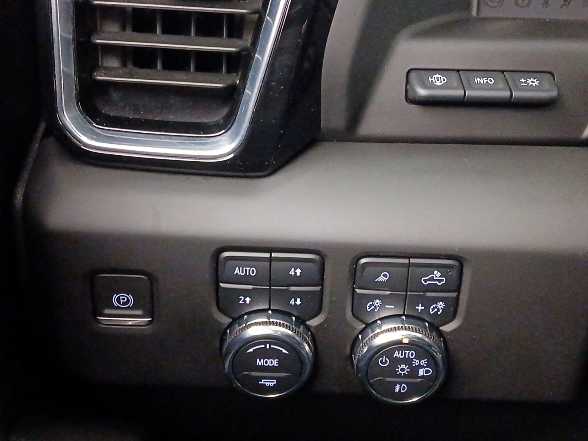 Thumbnail: 2023 GMC Sierra 1500 - 13