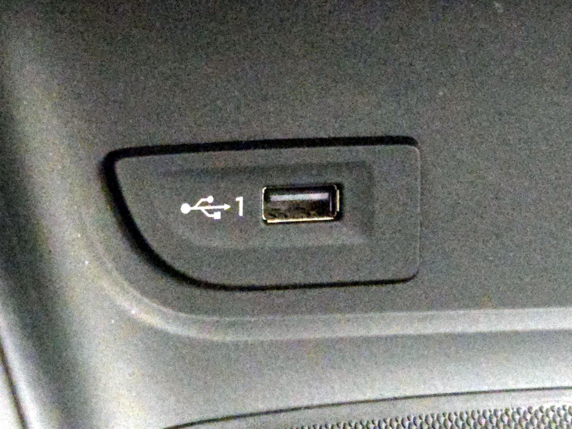 Thumbnail: 2019 Audi S3 - 19