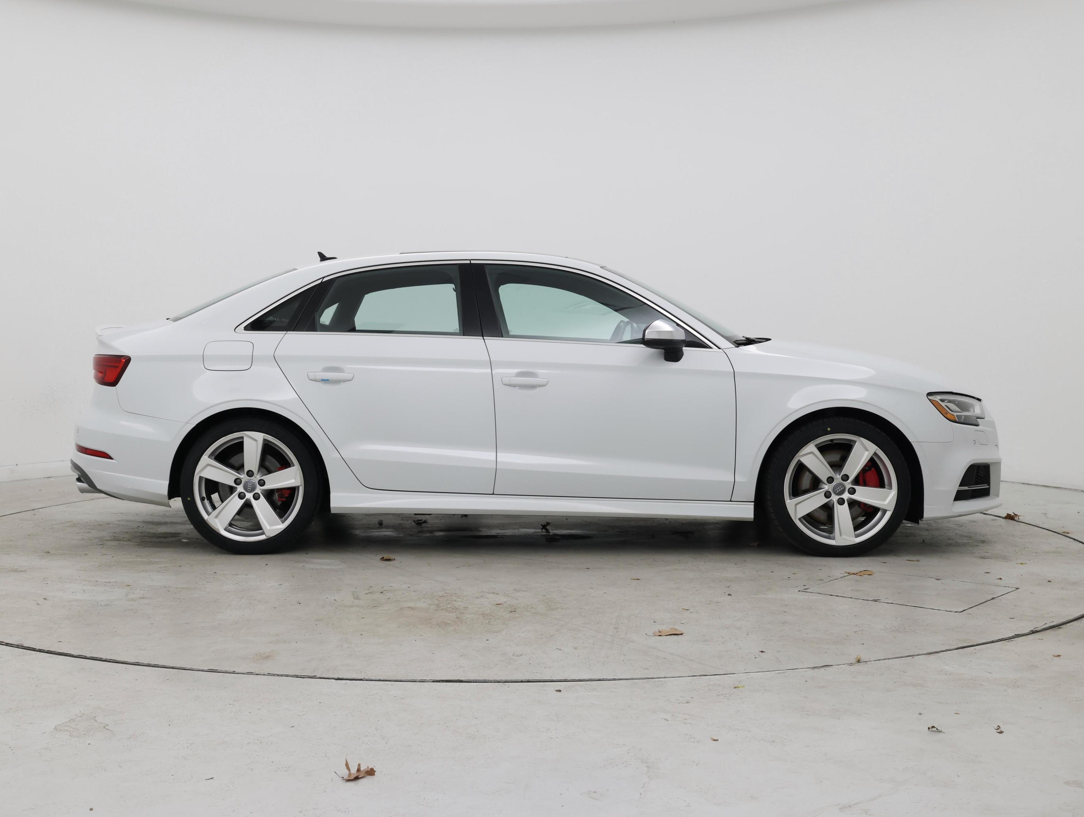 Thumbnail: 2019 Audi S3 - 7