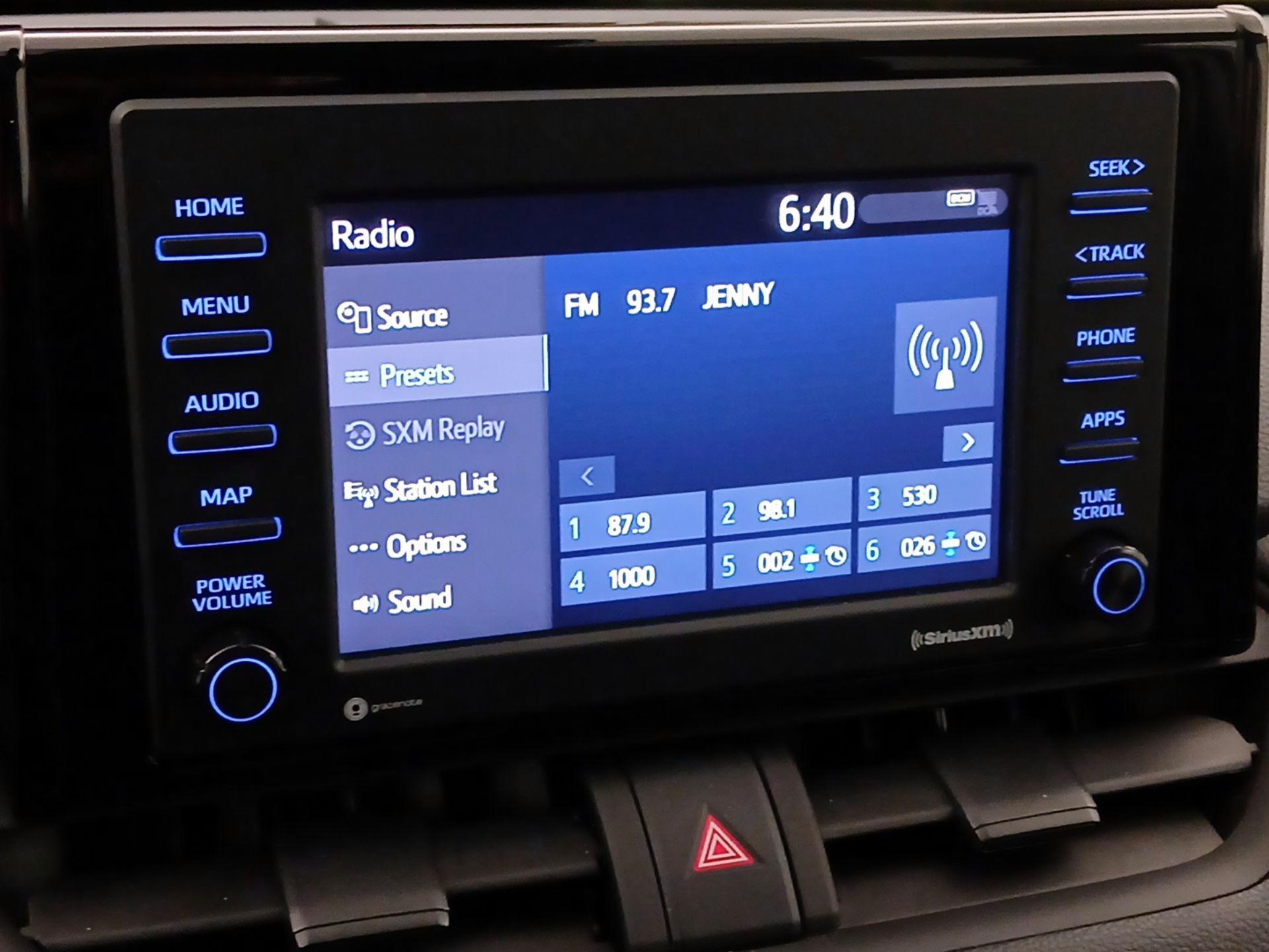 Thumbnail: 2022 Toyota RAV4 - 15