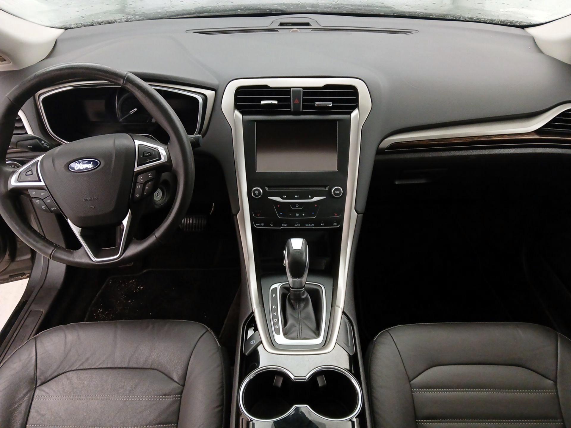 Thumbnail: 2015 Ford Fusion - 9