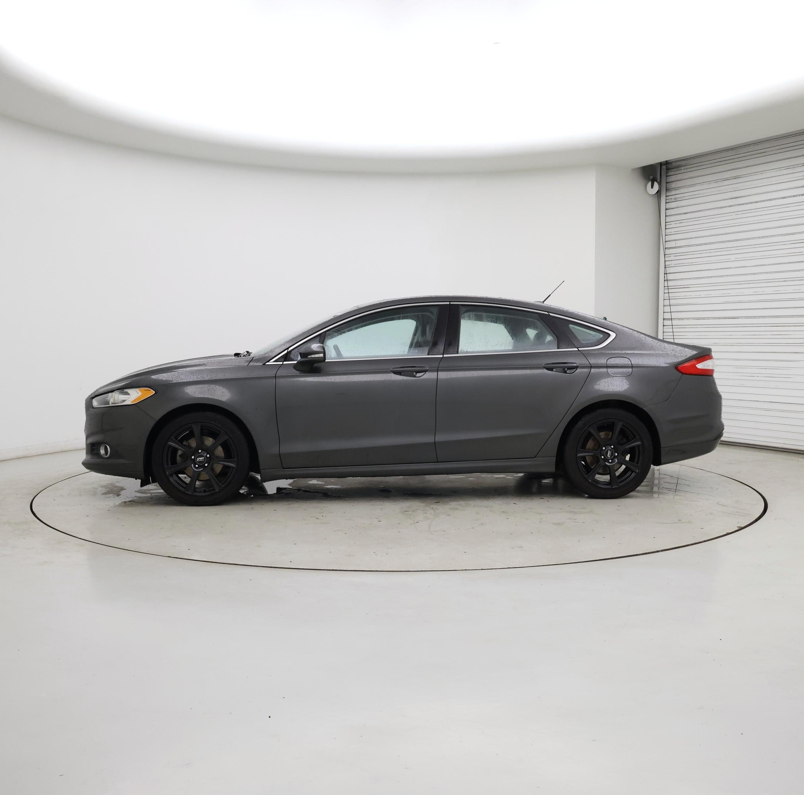 Thumbnail: 2015 Ford Fusion - 3