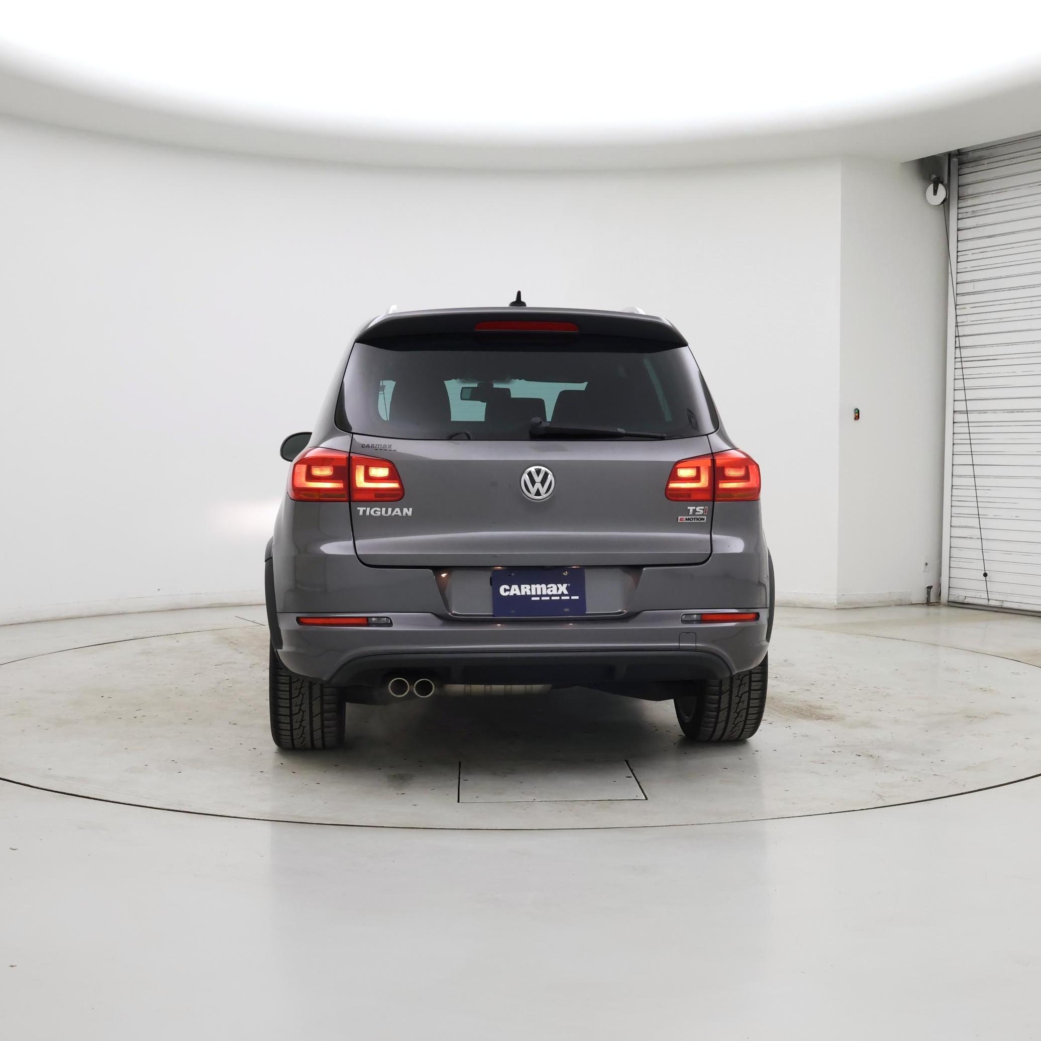 Thumbnail: 2016 Volkswagen Tiguan - 6