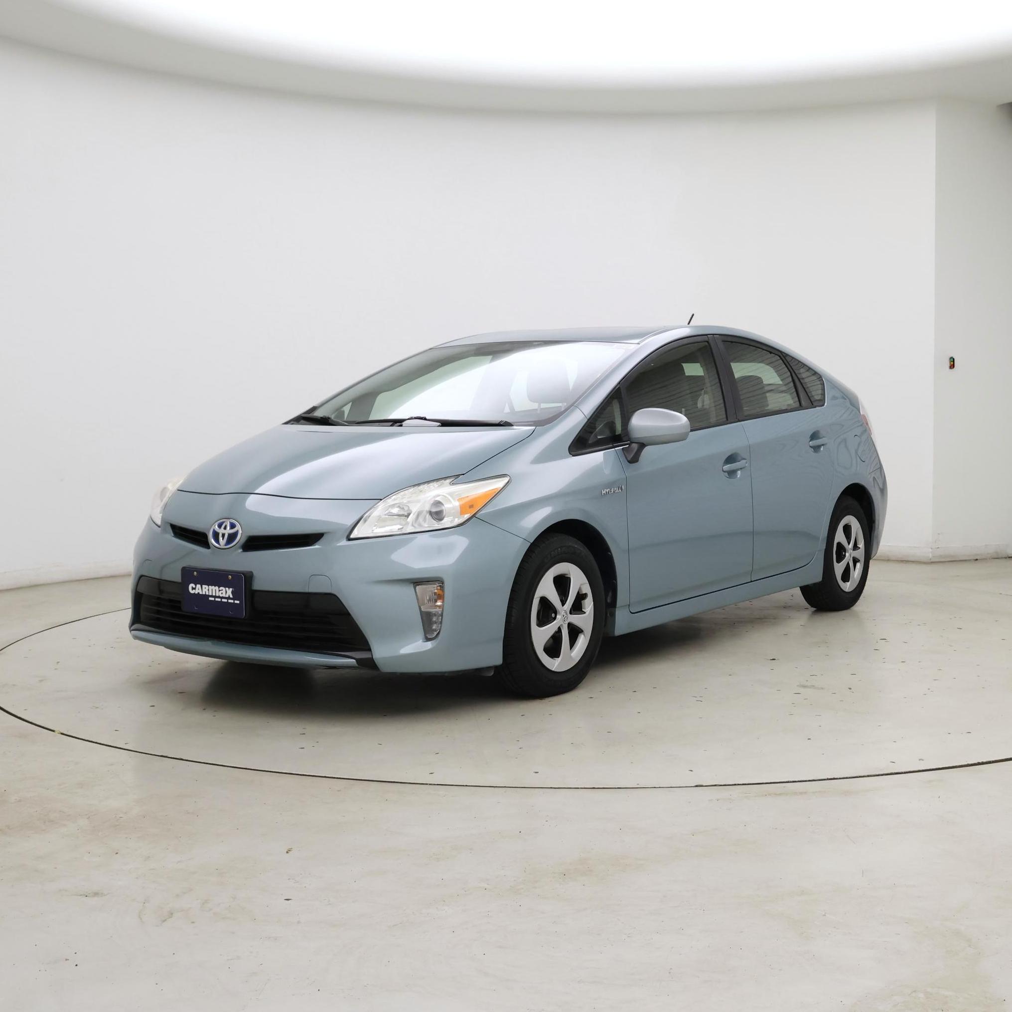Thumbnail: 2014 Toyota Prius - 4