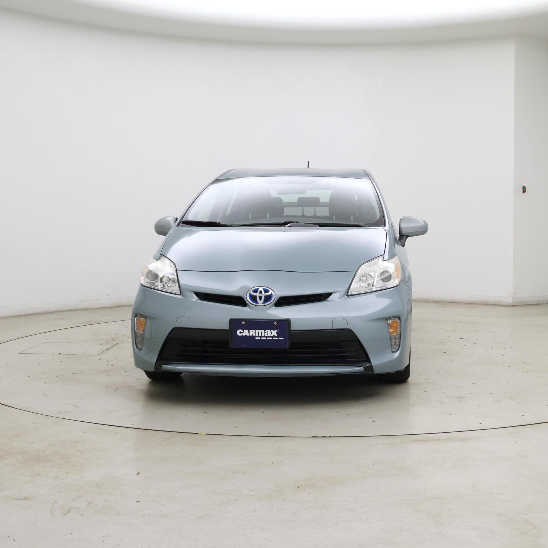 Thumbnail: 2014 Toyota Prius - 5