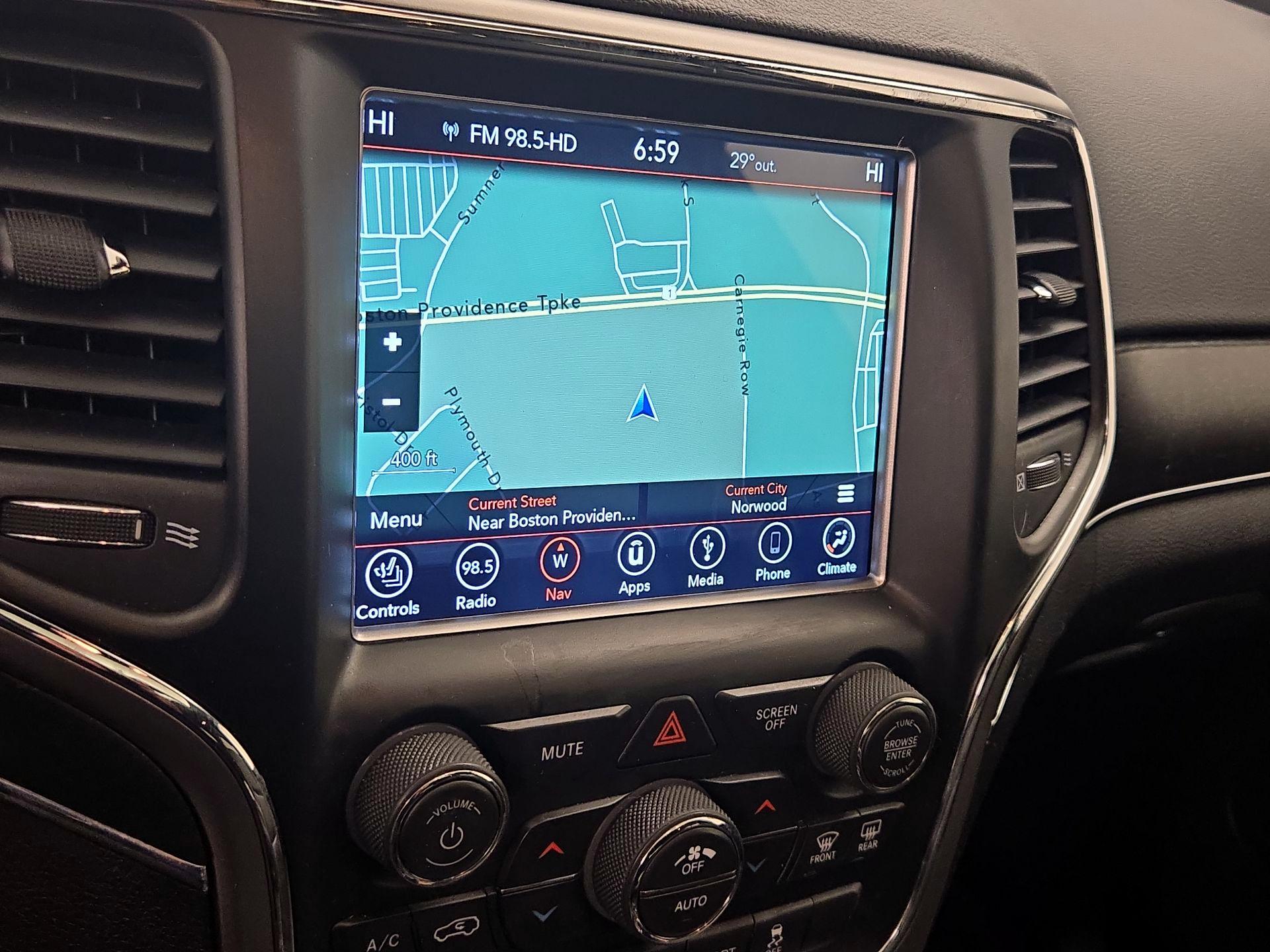 Thumbnail: 2018 Jeep Grand Cherokee - 14