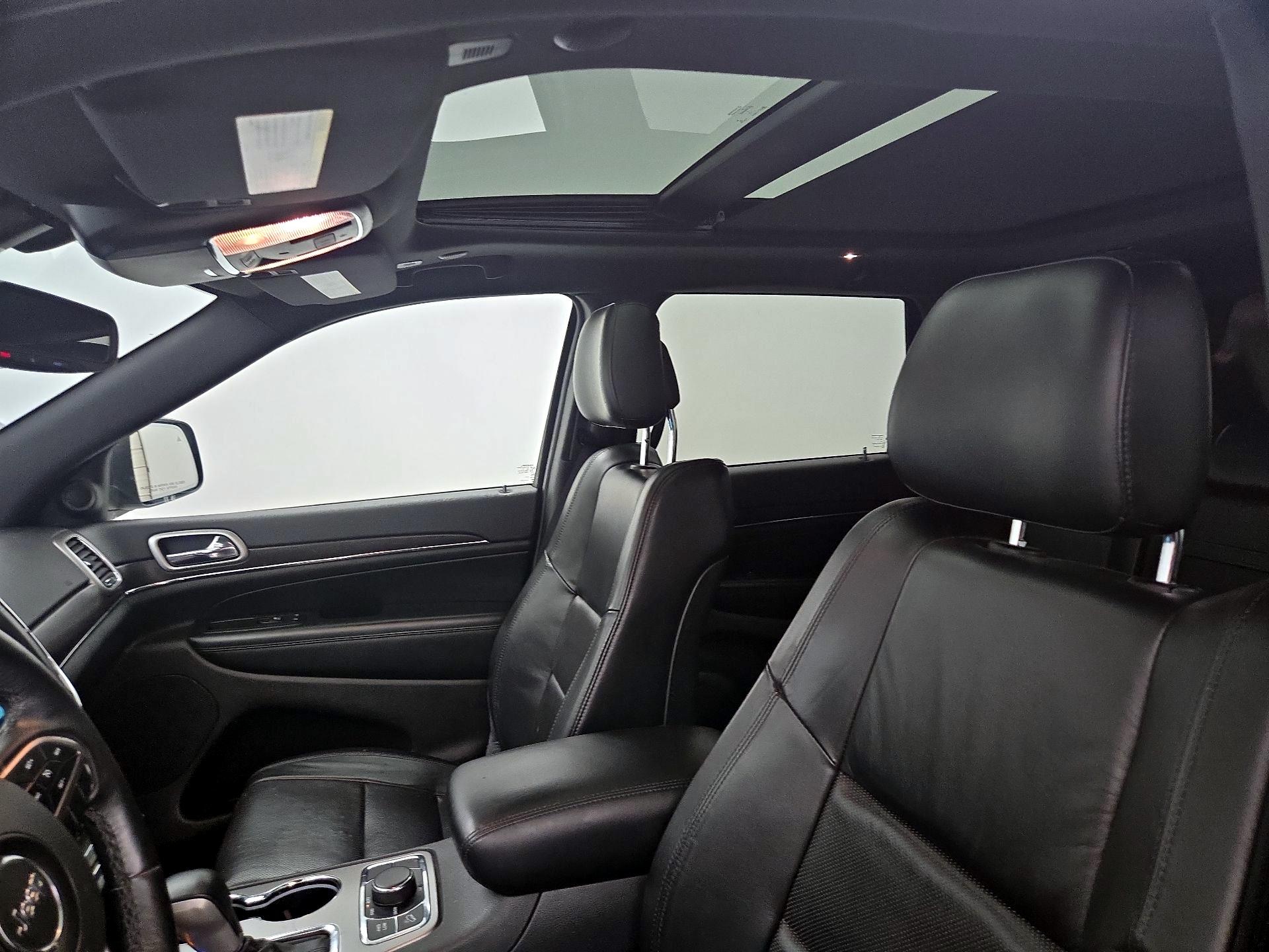 Thumbnail: 2018 Jeep Grand Cherokee - 20