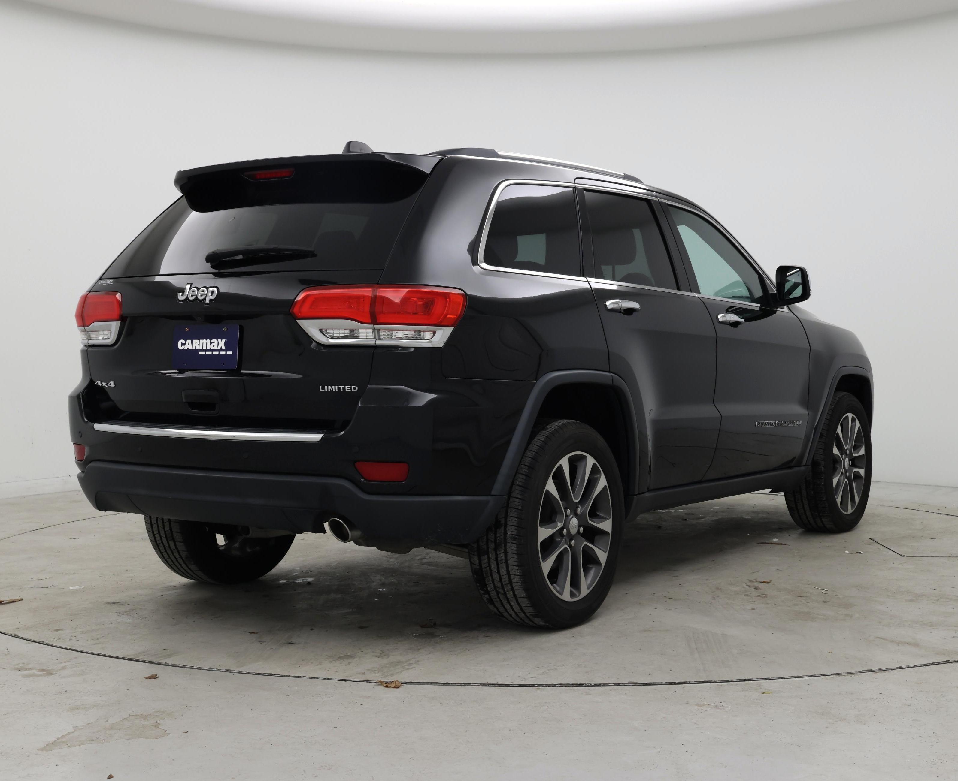 Thumbnail: 2018 Jeep Grand Cherokee - 8