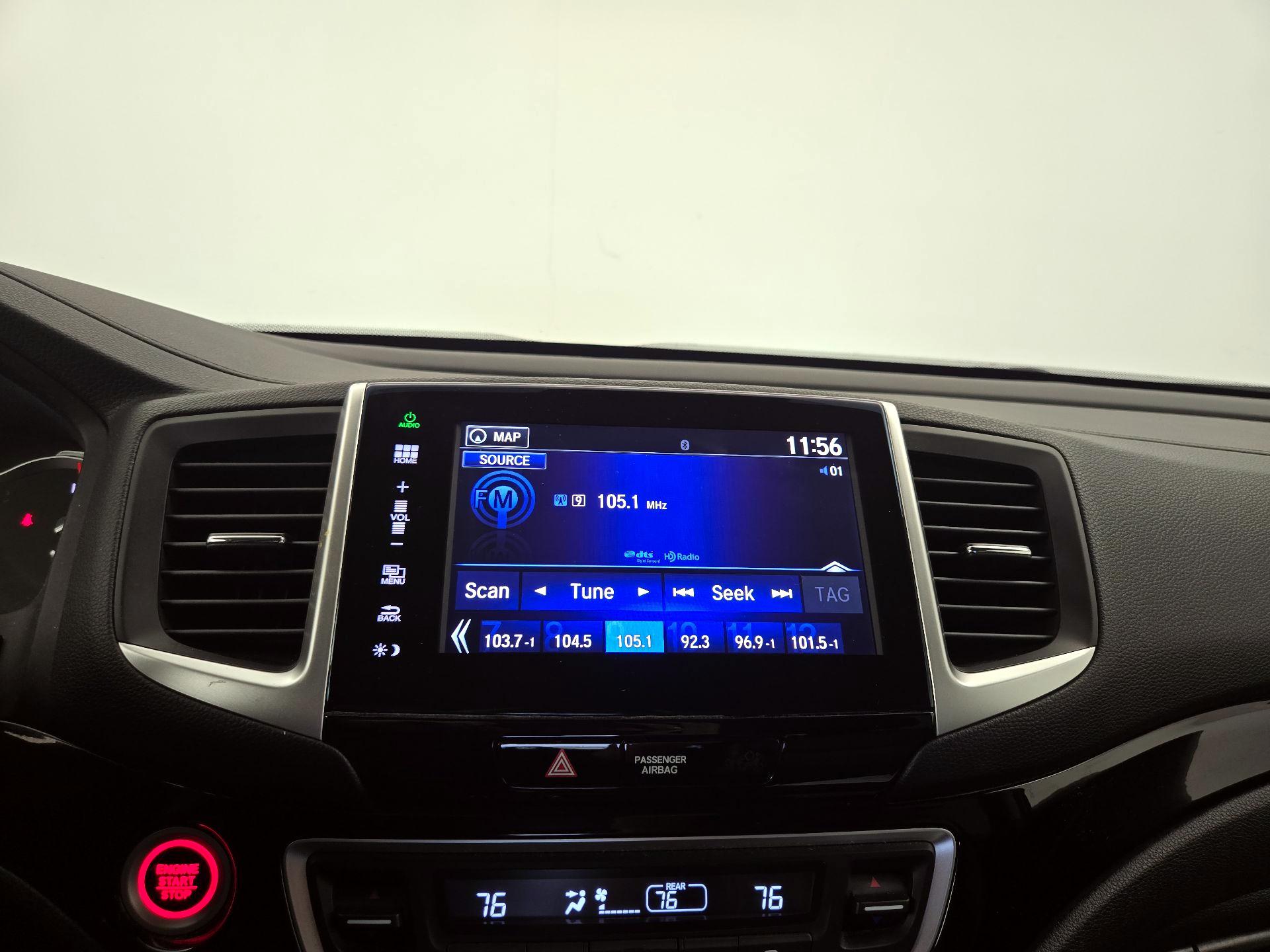 Thumbnail: 2016 Honda Pilot - 16