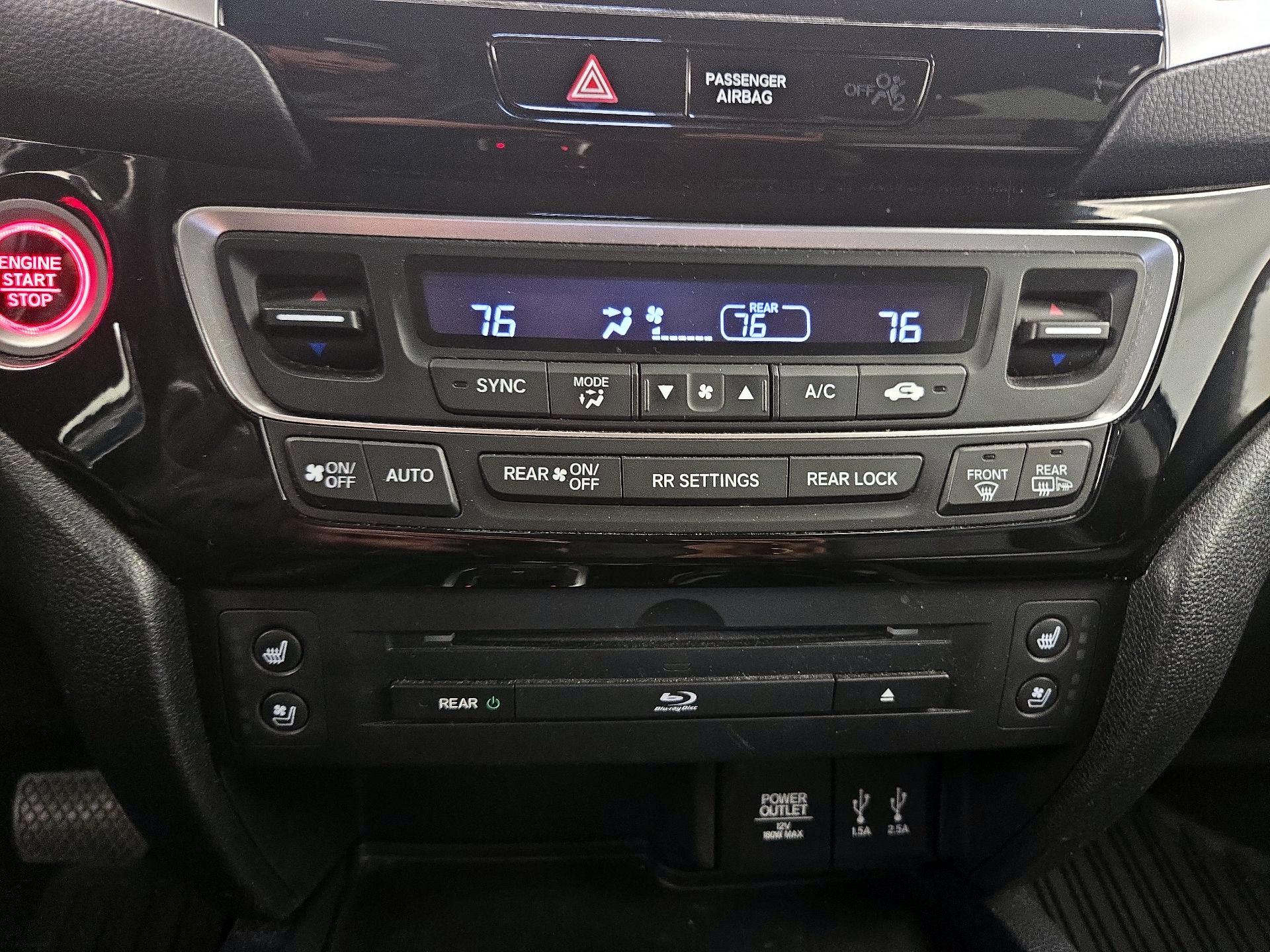 Thumbnail: 2016 Honda Pilot - 17