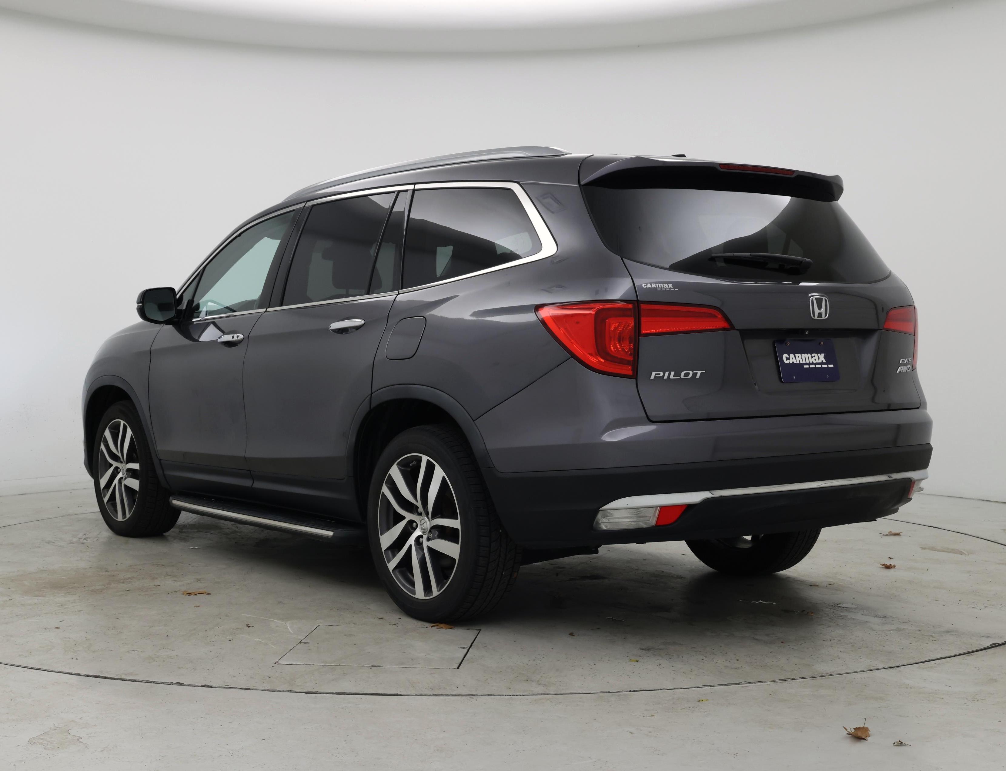 Thumbnail: 2016 Honda Pilot - 2