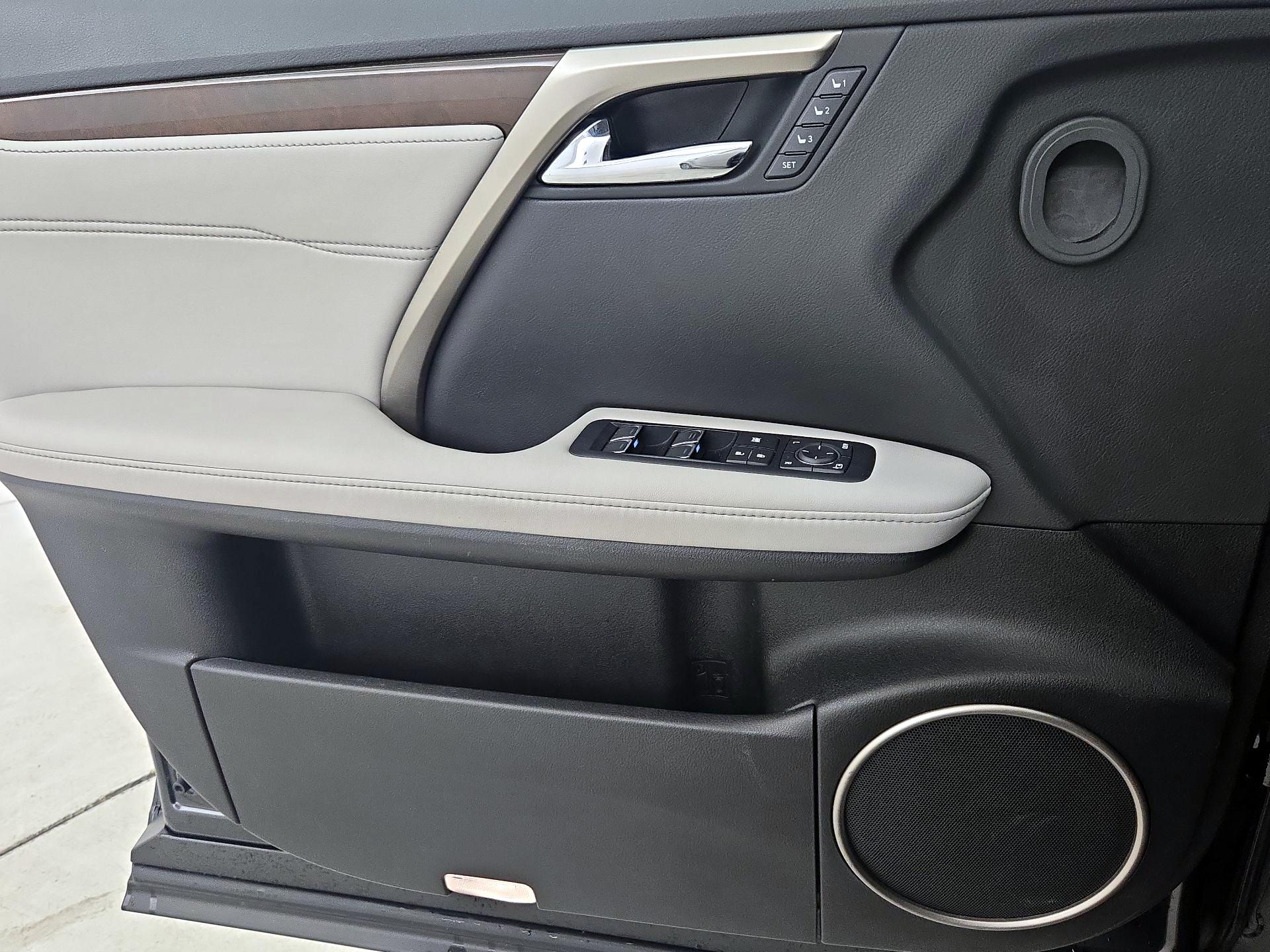 Thumbnail: 2017 Lexus RX - 12