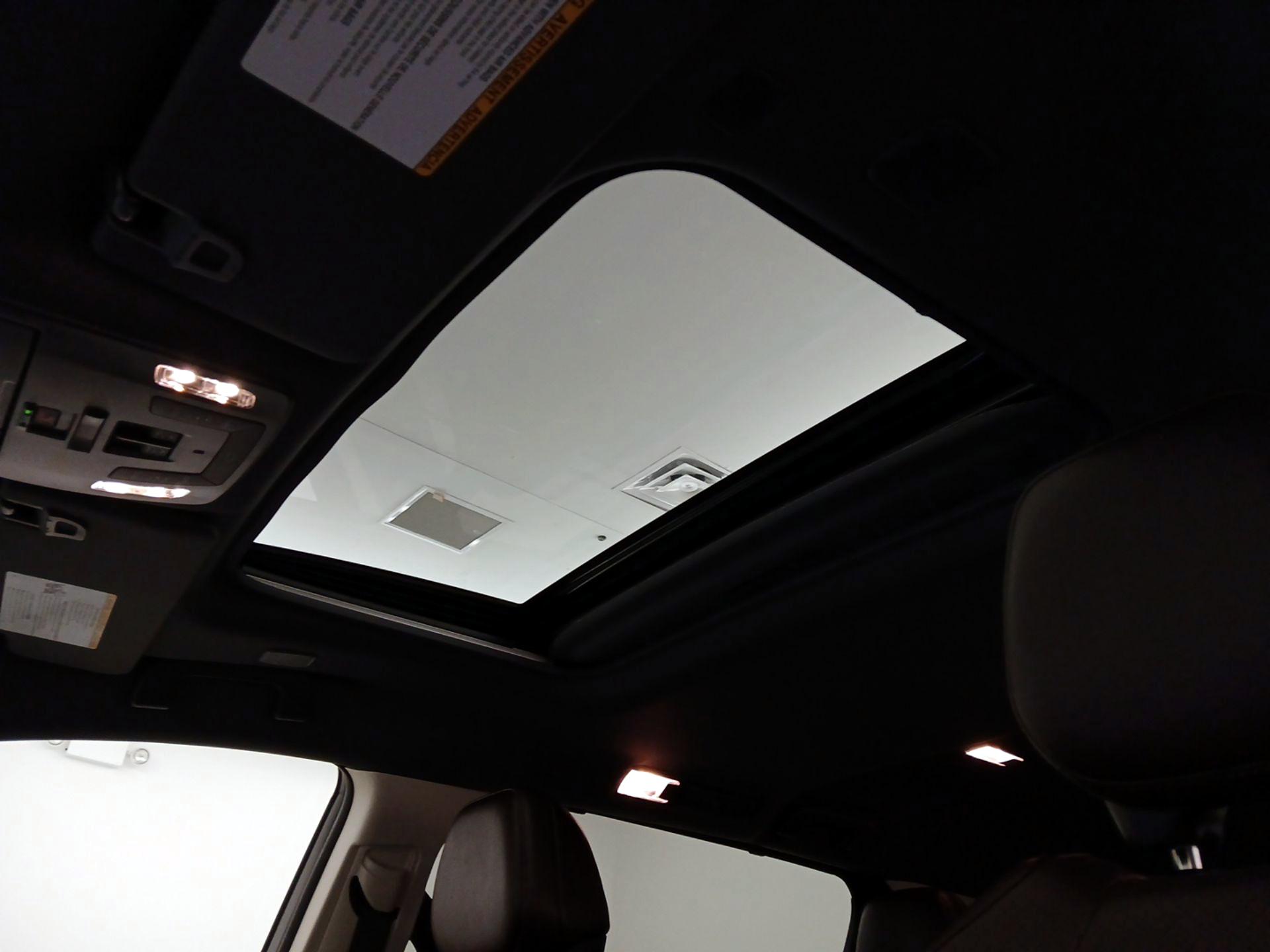 Thumbnail: 2024 Toyota Sienna - 20