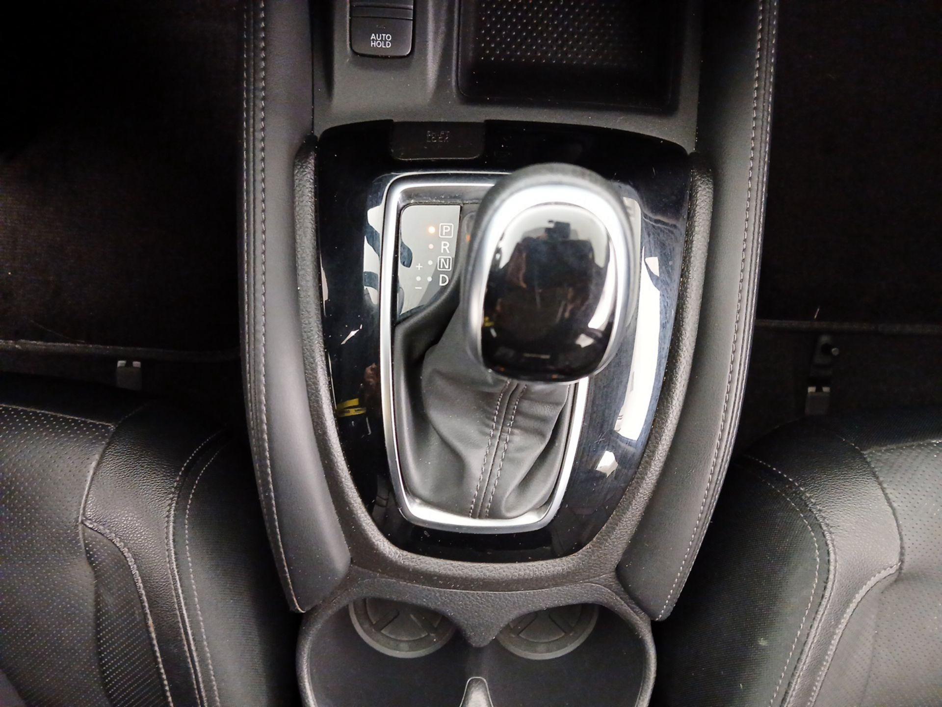 Thumbnail: 2020 Nissan Rogue - 17