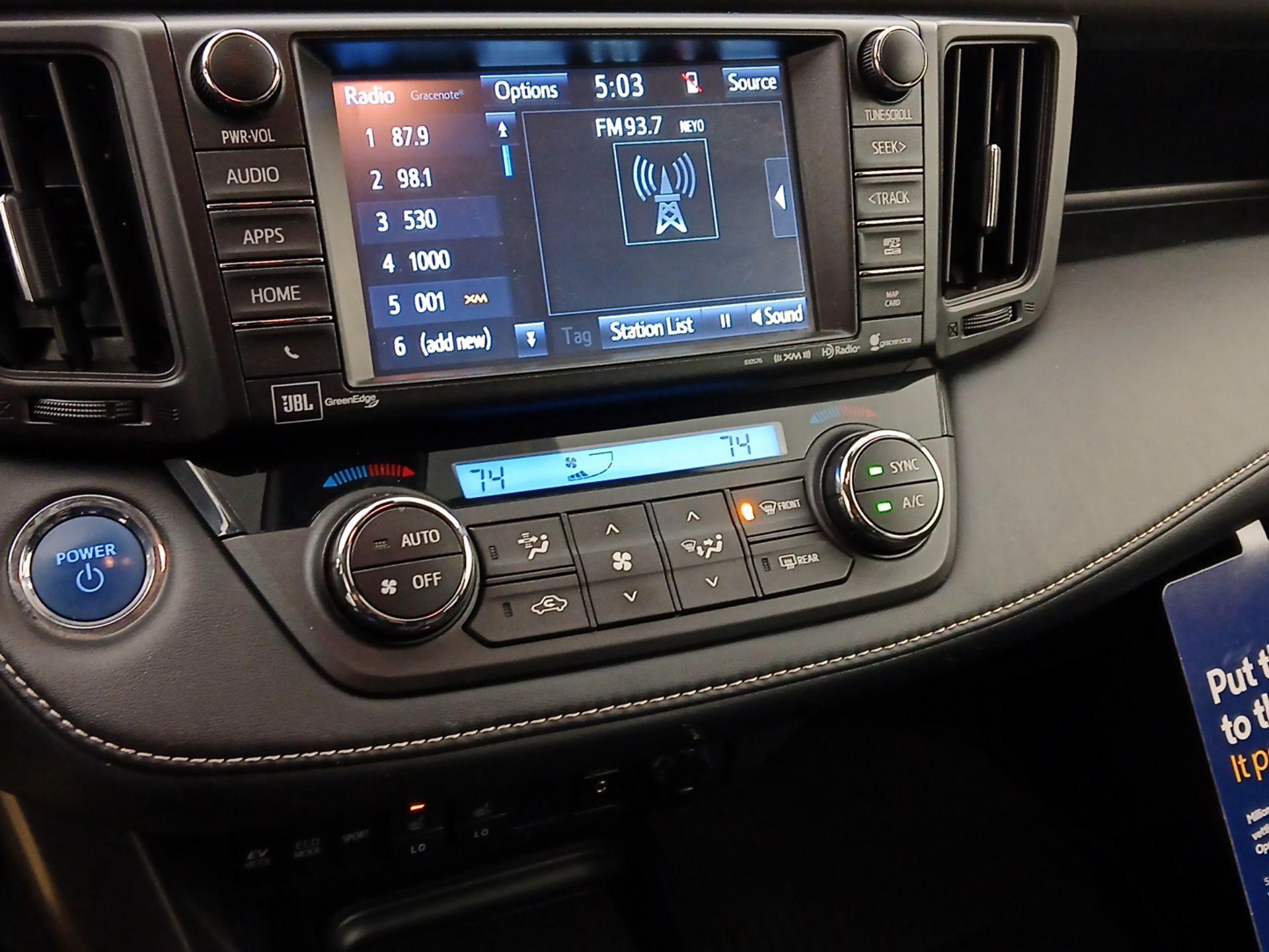 Thumbnail: 2016 Toyota RAV4 - 17