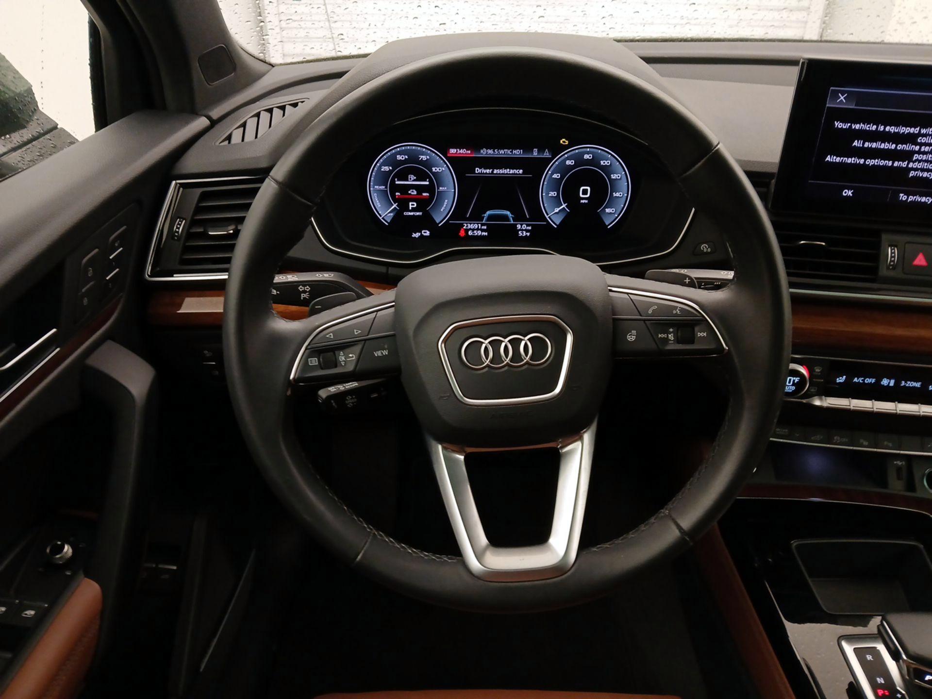 Thumbnail: 2023 Audi Q5 - 10