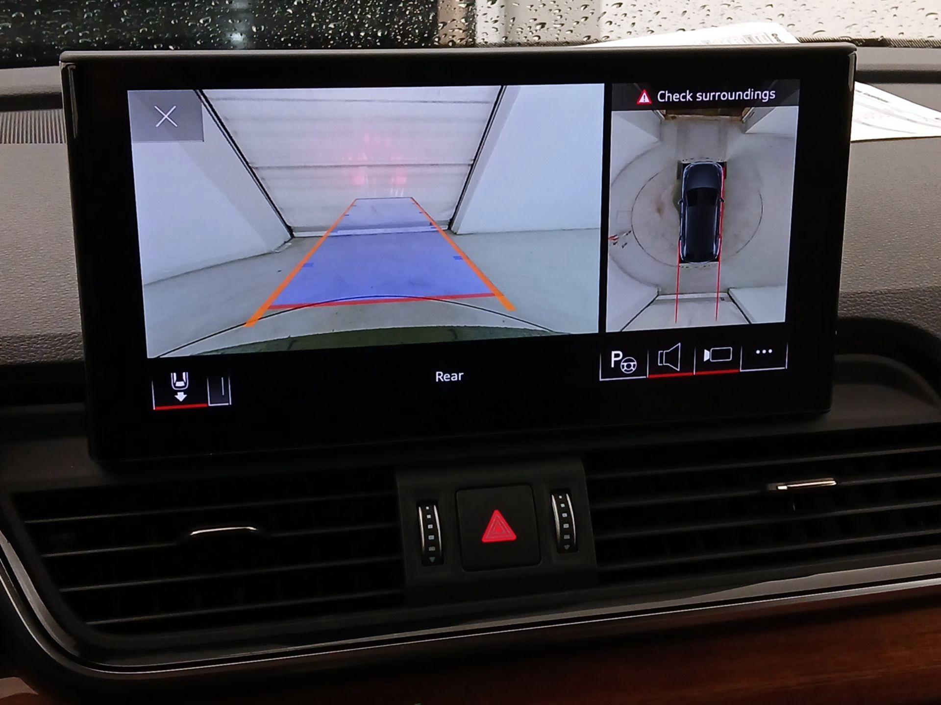 Thumbnail: 2023 Audi Q5 - 15