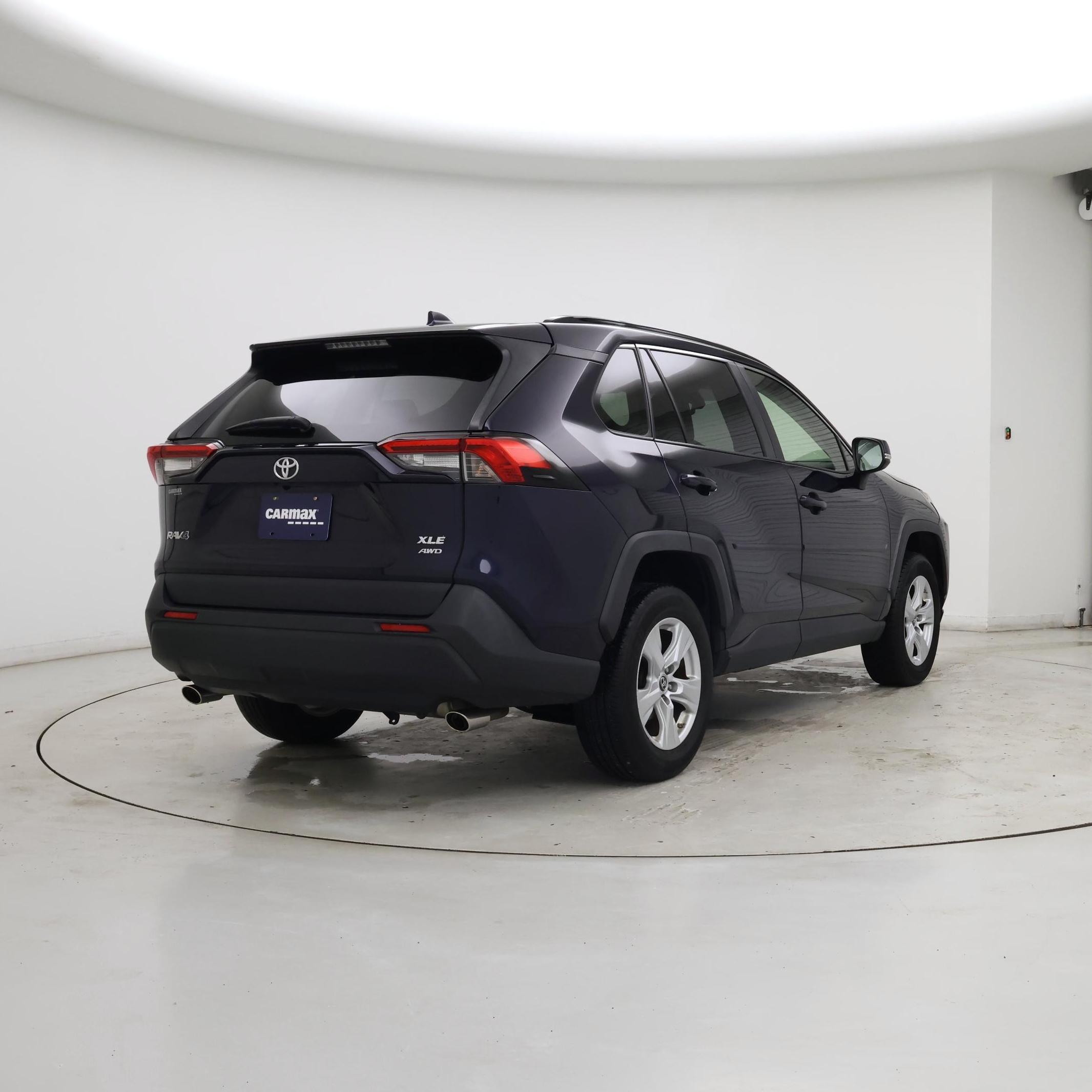 Thumbnail: 2019 Toyota RAV4 - 8