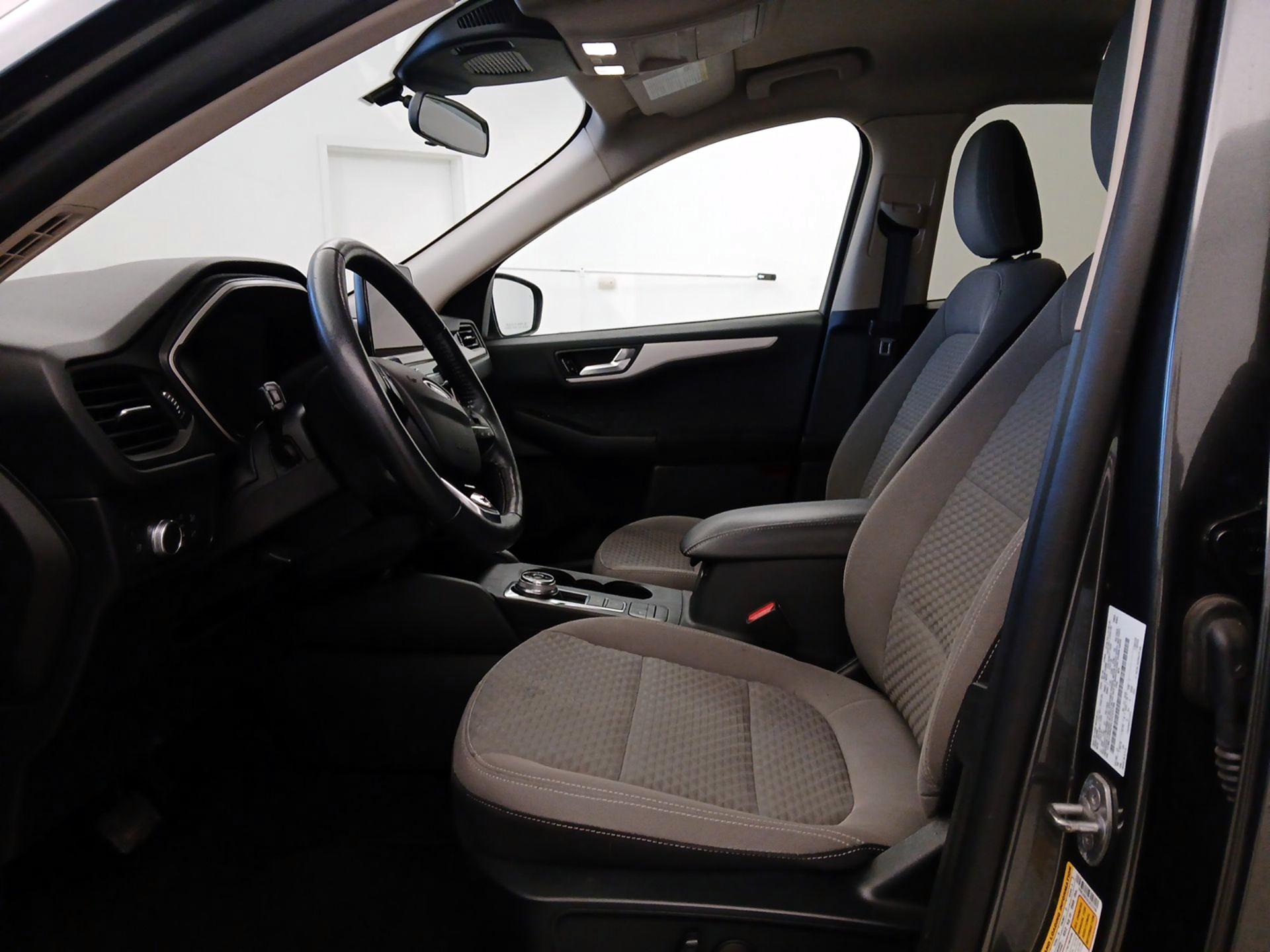 Thumbnail: 2020 Ford Escape - 11