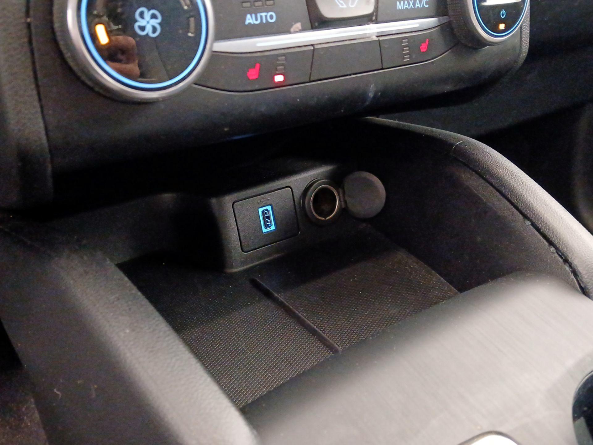 Thumbnail: 2020 Ford Escape - 18